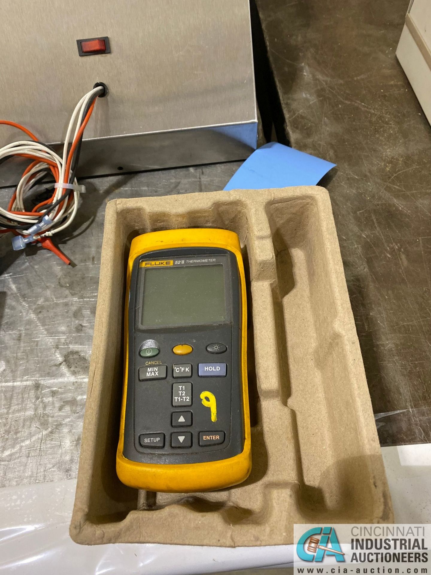 FLUKE MODEL 52II THERMOMETER