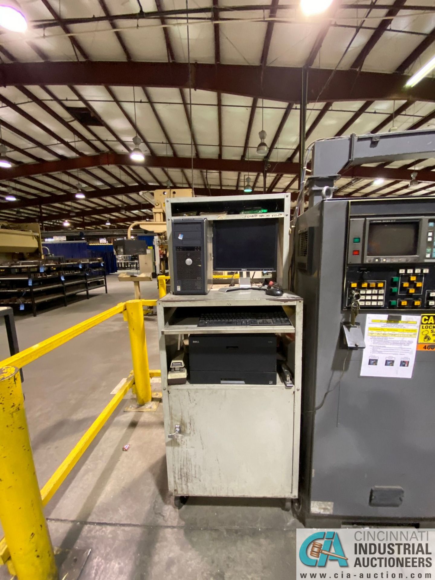 33 TON STRIPPIT MODEL 1000SXP/30 CNC TURRET PUNCH; S/N 2100012496, GE FANUC OP CONTROL S/N - Image 9 of 18