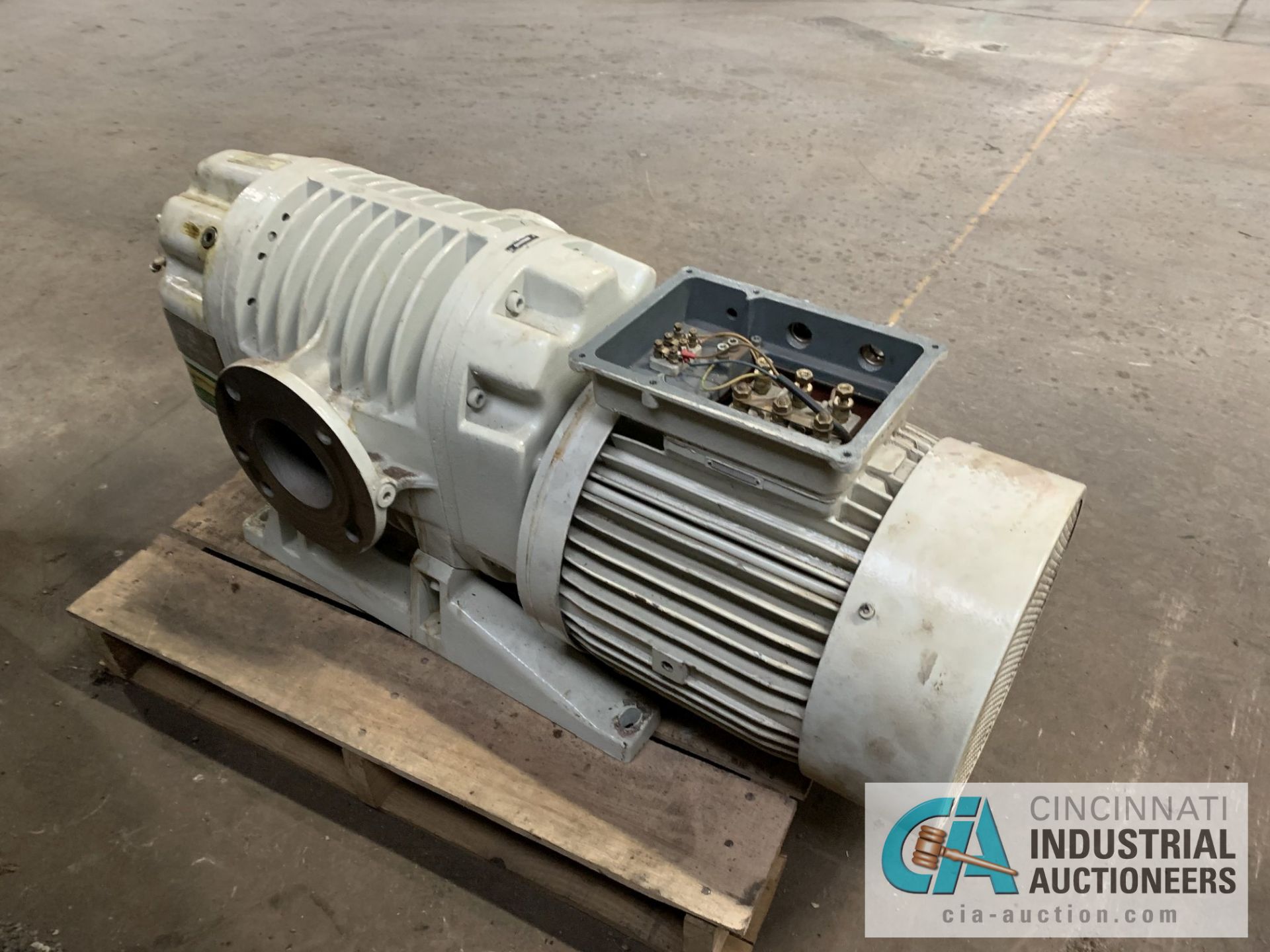 10 HP EMOD MODEL VUF 160M/2-130 VACUUM MOTOR - Image 2 of 4