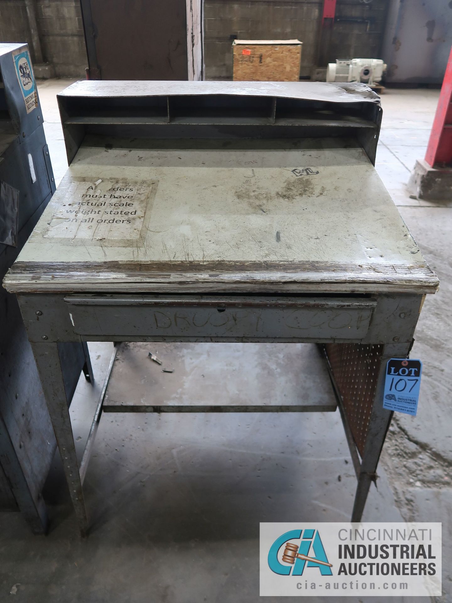 STEEL FOREMAN'S DESK