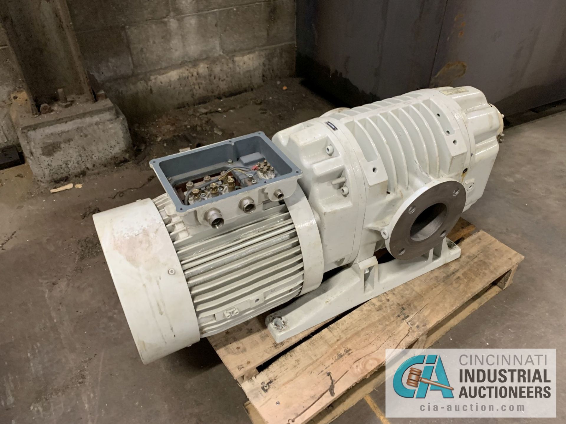 10 HP EMOD MODEL VUF 160M/2-130 VACUUM MOTOR