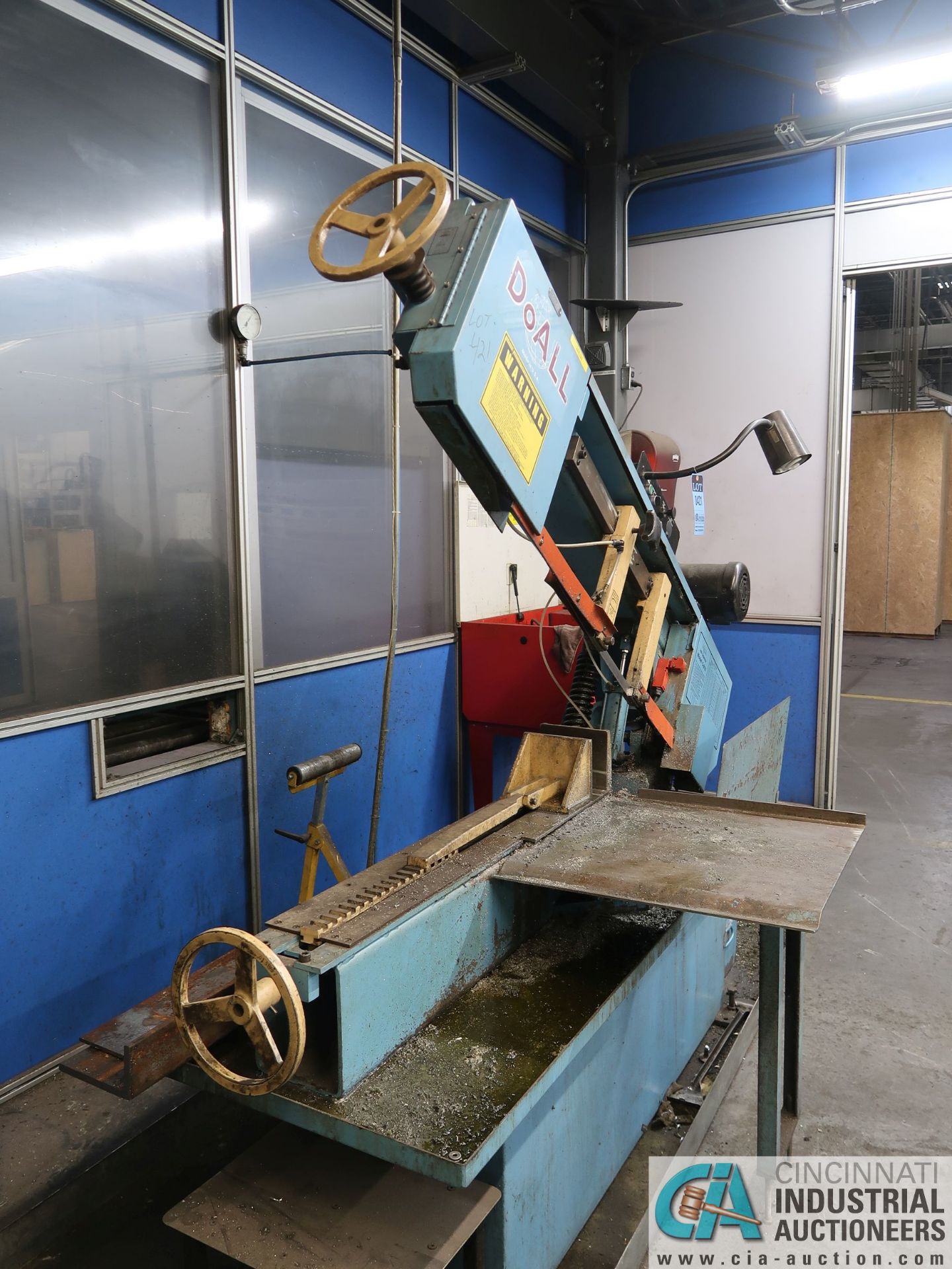 9" X 16" DOALL MODEL C-916 HORIZONTAL BAND SAW; S/N 529-96247 *$400.00 RIGGING FEE DUE TO INDUSTRIA - Image 2 of 7