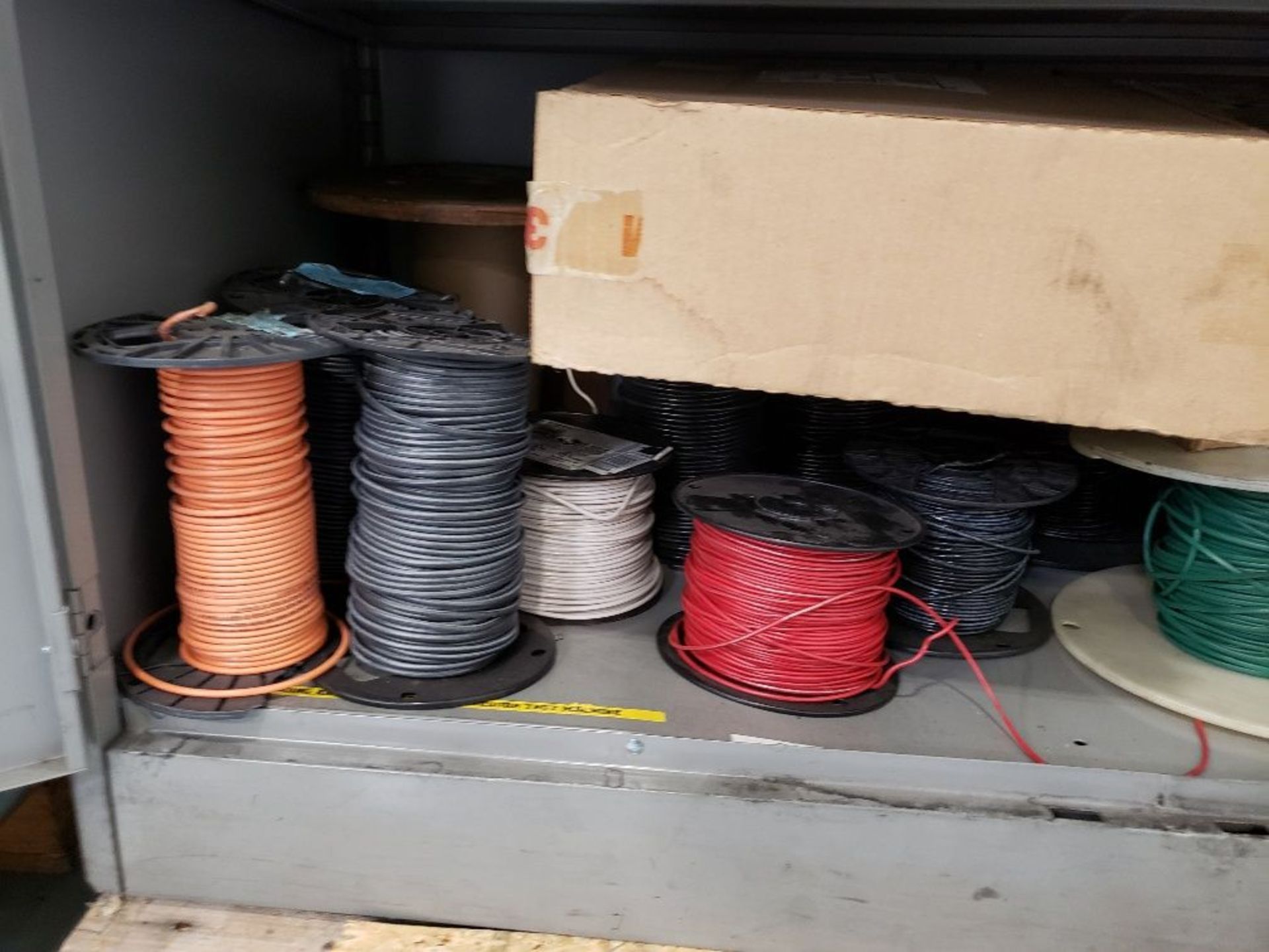 (LOT) ELECTRICAL WIRE & SAFETY GEAR WITH TWO-DOOR STORAGE CABINET *$25.00 RIGGING FEE - Image 9 of 12