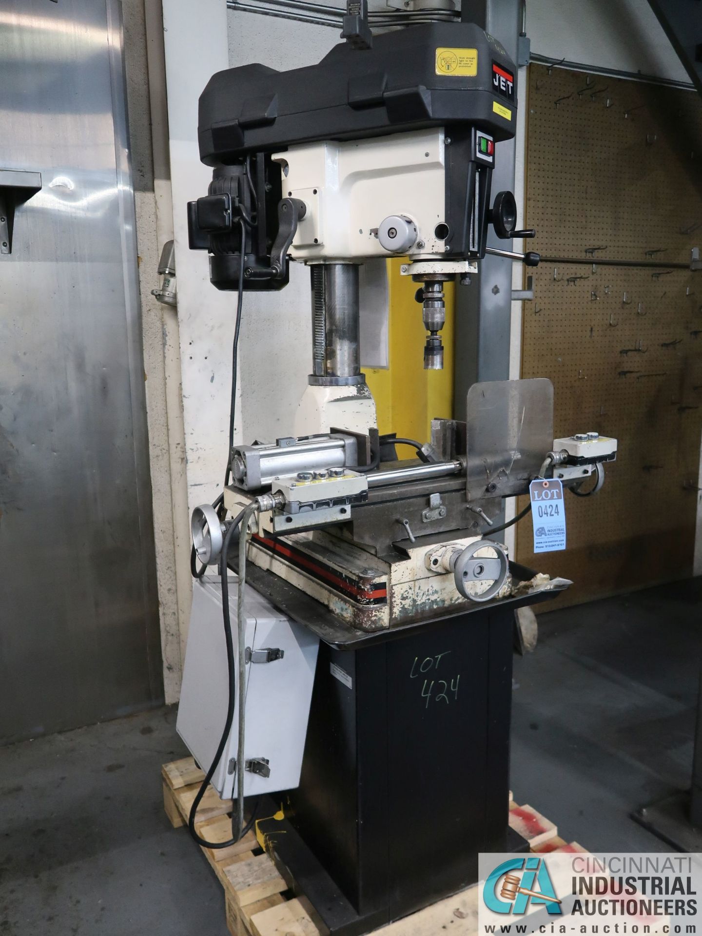 16" JET MODEL JMD-18 MILLING/DRILLING MACHINE; S/N 9021442 *$100.00 RIGGING FEE DUE TO INDUSTRIAL - Image 3 of 9