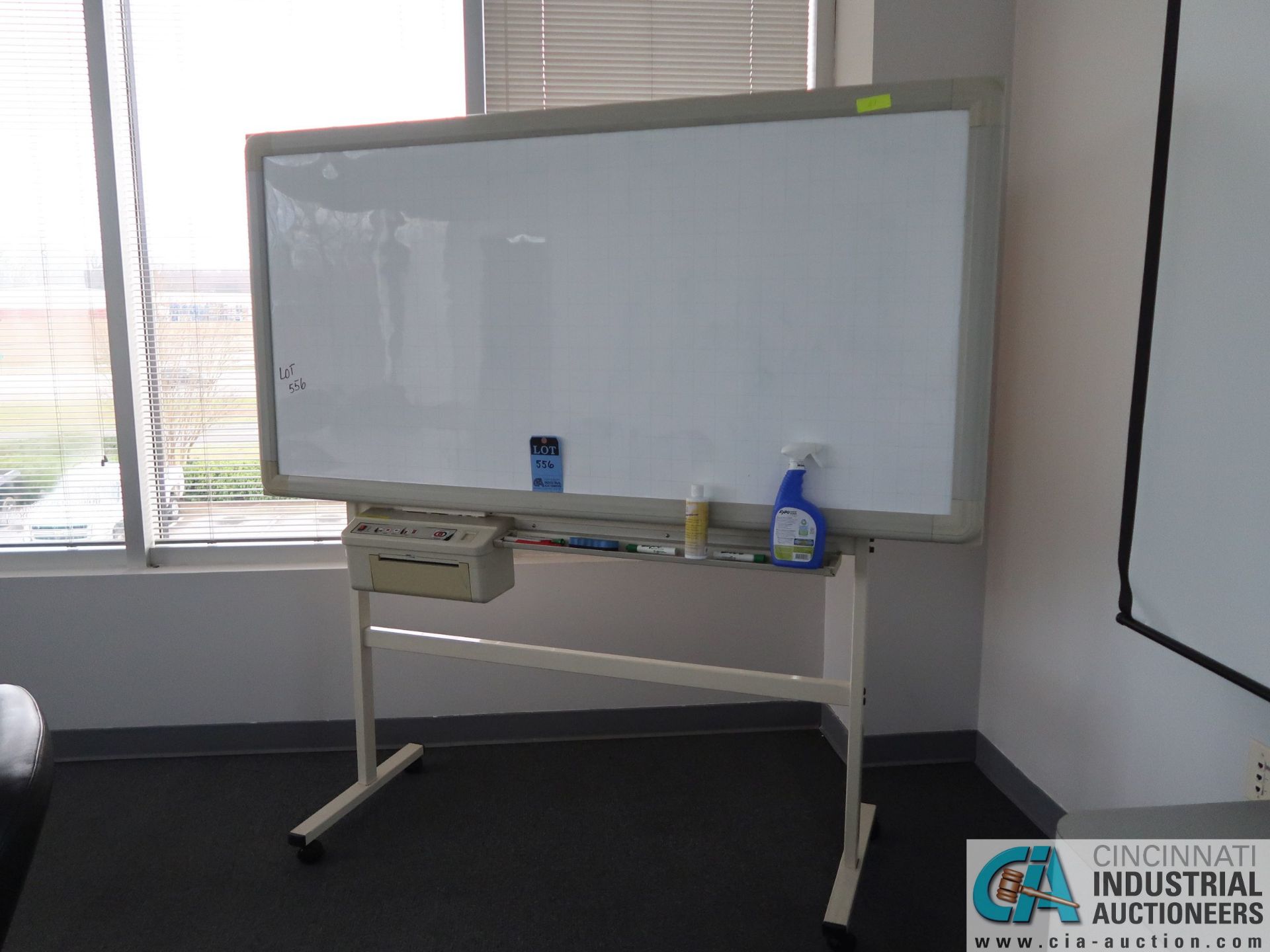 ELECTRONIC WHITE BOARD WITH PROJECTION SCREEN