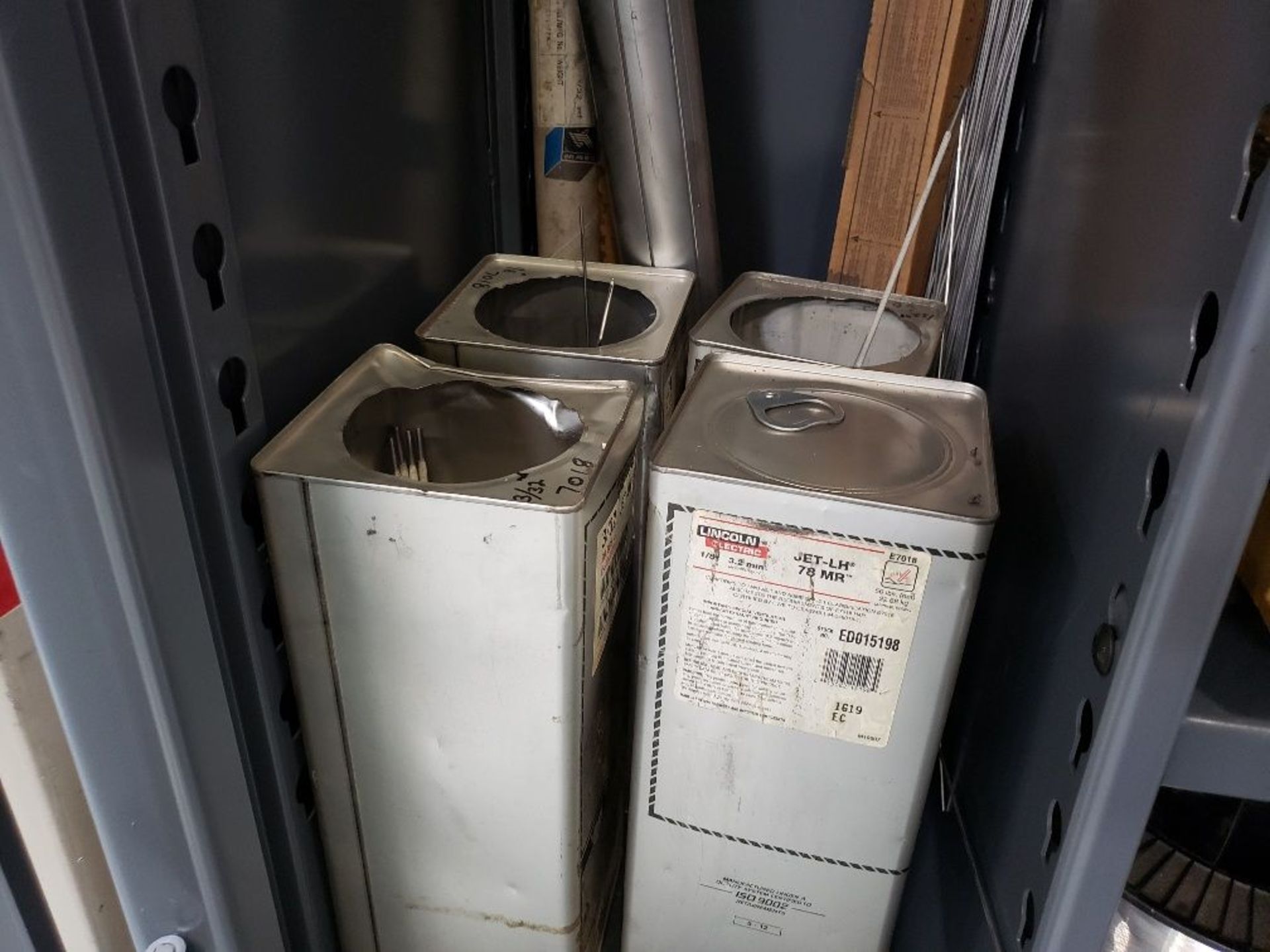(LOT) MISC. WELDING SUPPLIES WITH TWO-DOOR STRONG HOLD CABINET *$25.00 RIGGING FEE DUE - Image 9 of 10