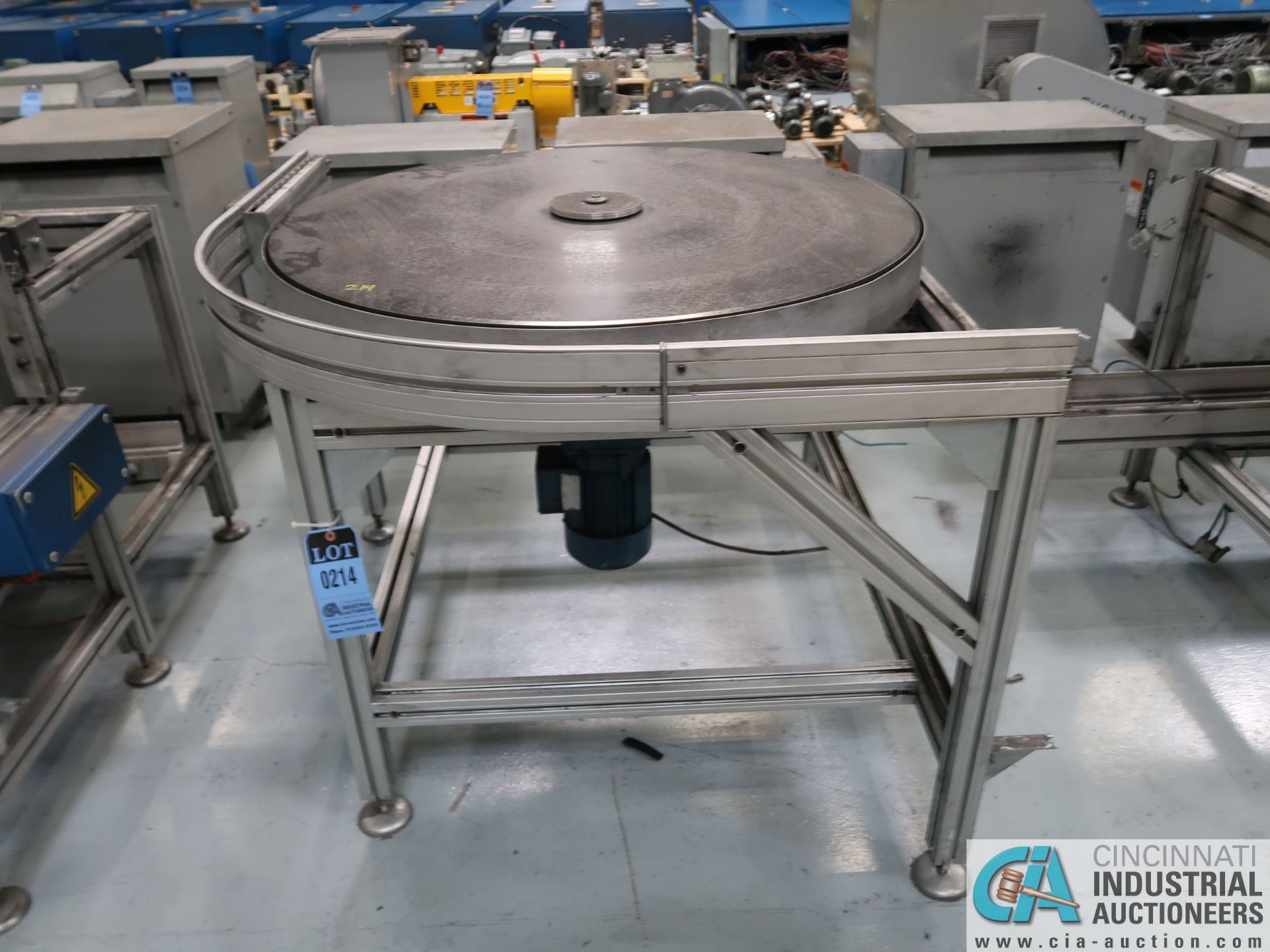 40" DIA. STEEL TURNTABLE WITH ALUMINUM FRAME *$25.00 RIGGING FEE DUE TO INDUSTRIAL SERVICES AND SAL