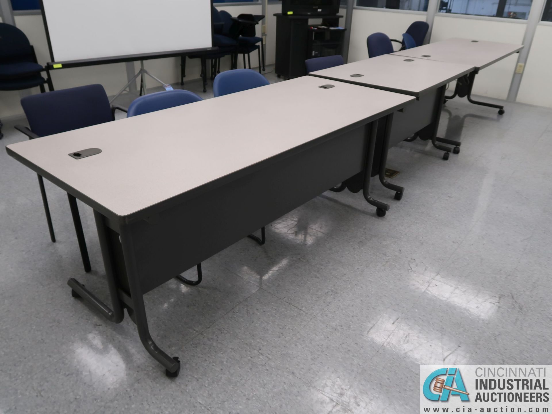 MISCELLANEOUS SIZE LAMINATE TOP TRAINING ROOM TABLES - Image 3 of 3