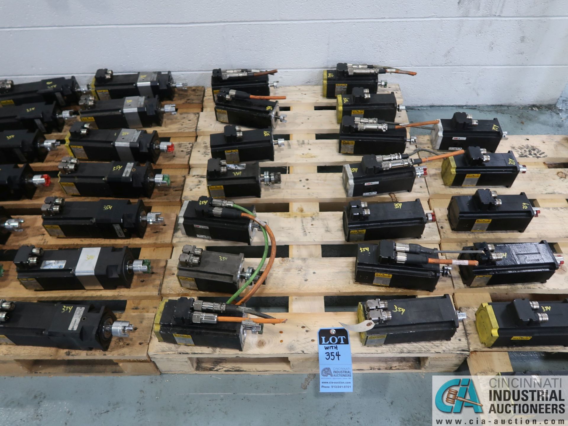 SKIDS MISC. BALDOR SERVO MOTORS (APPROX. 50 PCS.) *$25.00 RIGGING FEE DUE TO INDUSTRIAL SERVICES AN - Image 2 of 4