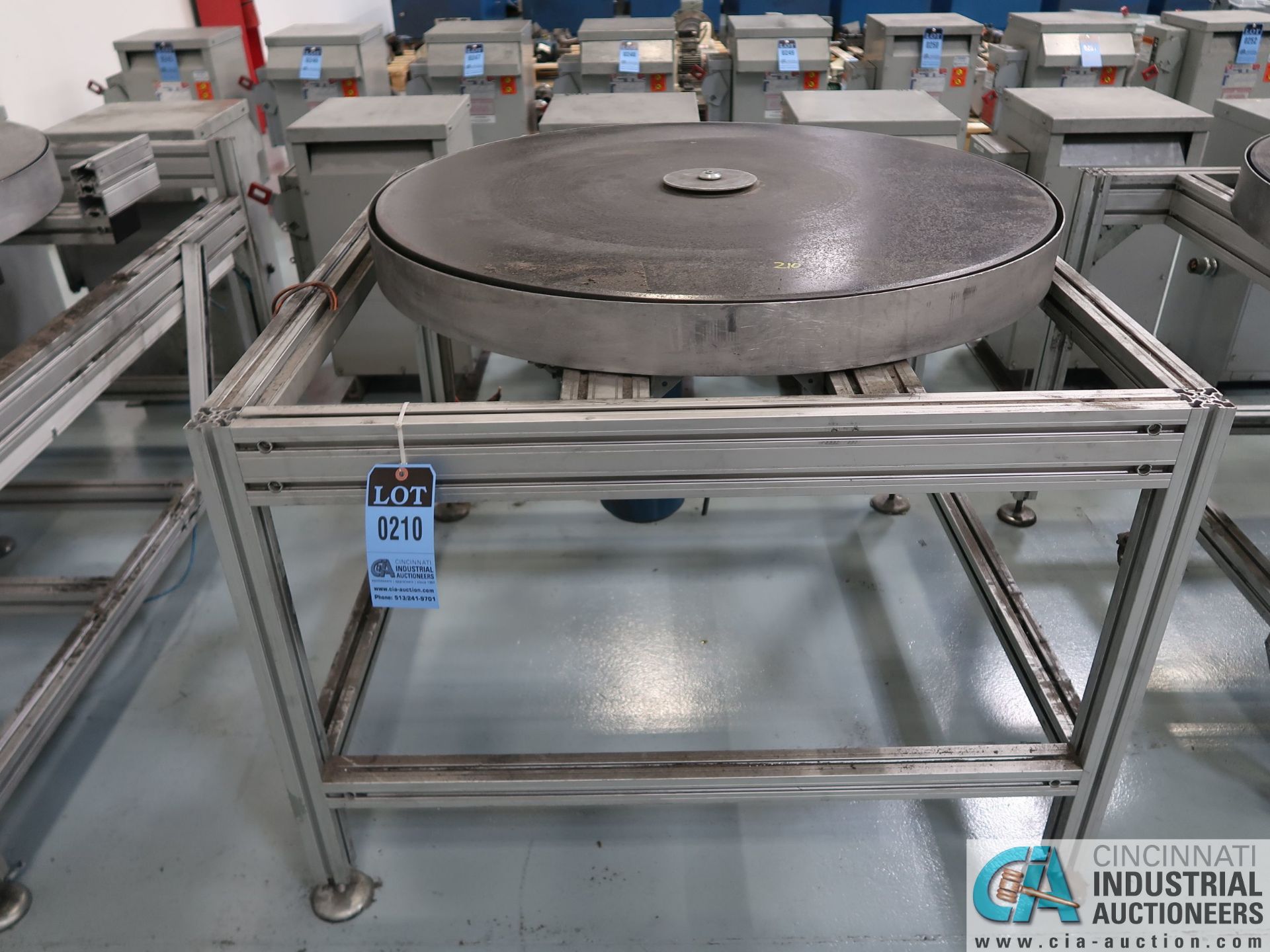 40" DIA. STEEL TURNTABLE WITH ALUMINUM FRAME *$25.00 RIGGING FEE DUE TO INDUSTRIAL SERVICES AND SAL