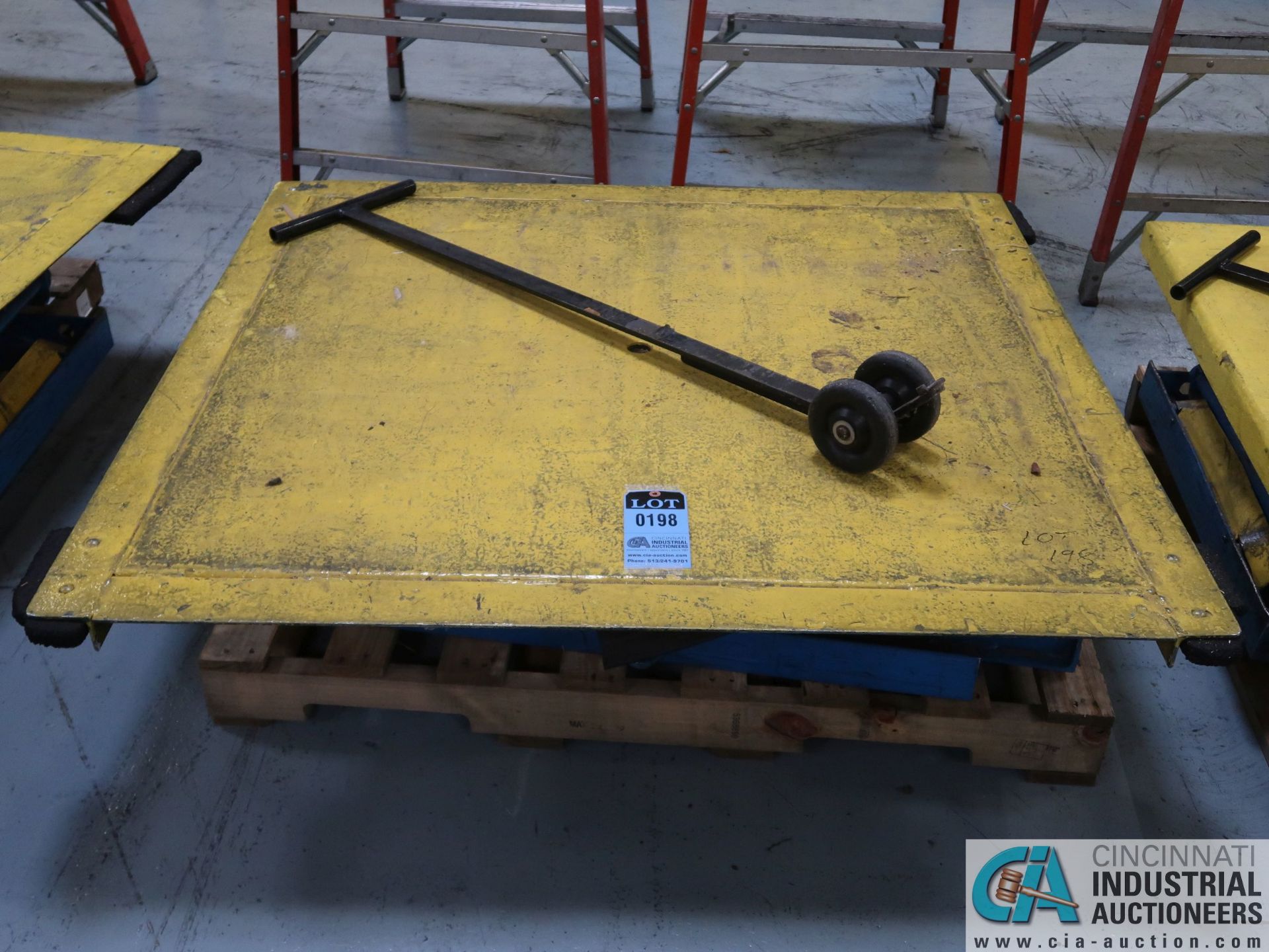 50" X 54" PLATFORM X 3000 LB CAP BISHAMON MODEL EZ-30 ROTATING SCISSOR LIFT TABLE *$25.00 RIGGING