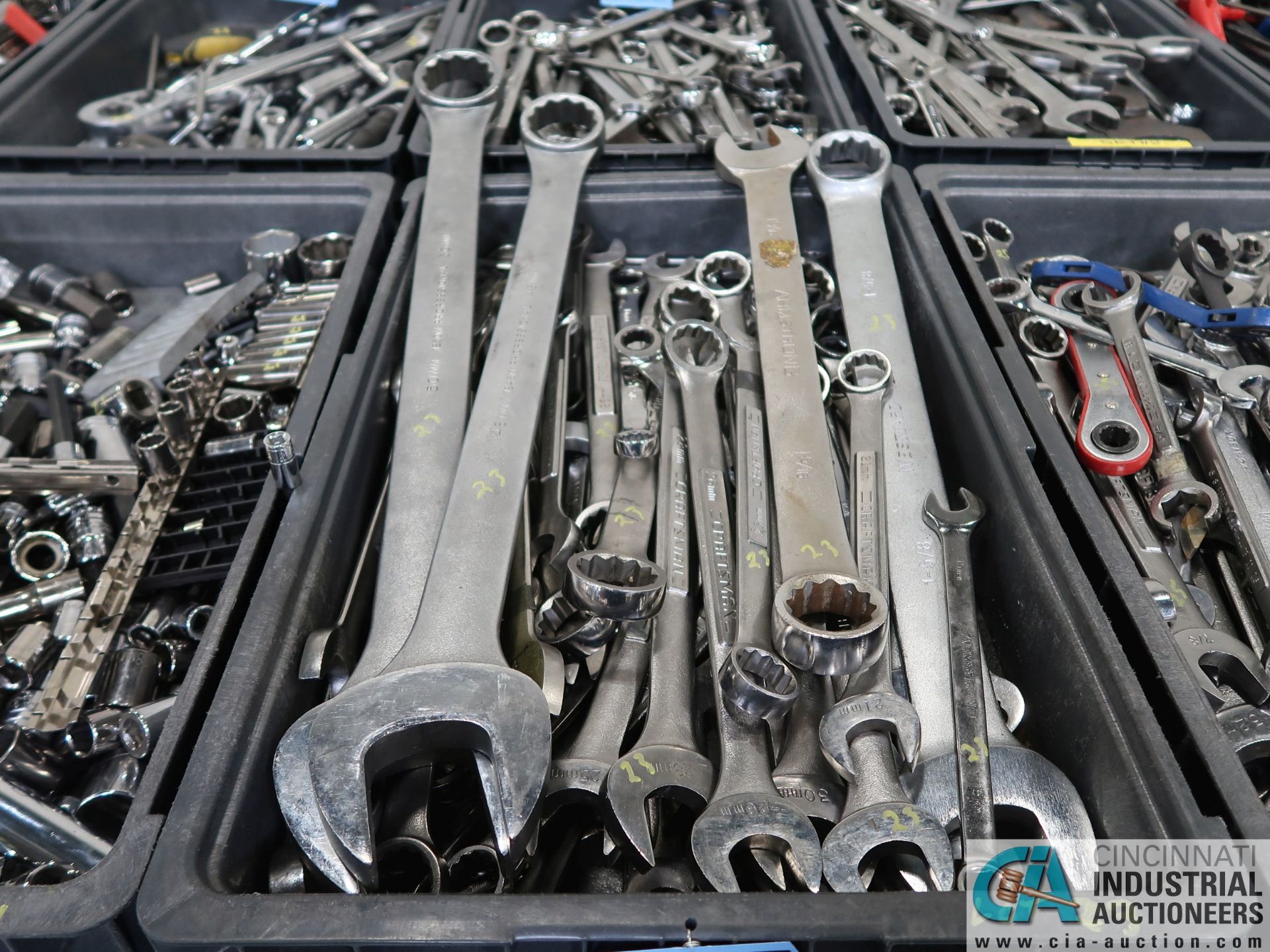 (LOT) COMBINATION WRENCHES