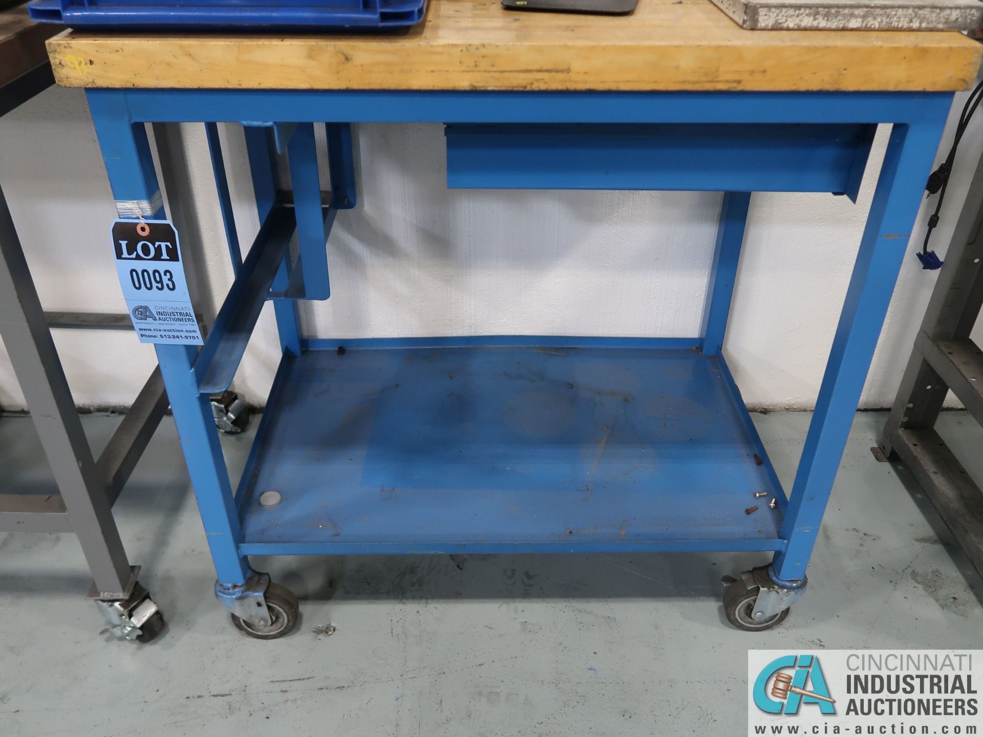 24" X 36" X 36" HIGH PORTABLE WELDED STEEL FRAME MAPLE TOP WORKBENCH ** DELAYED REMOVAL 5-20-