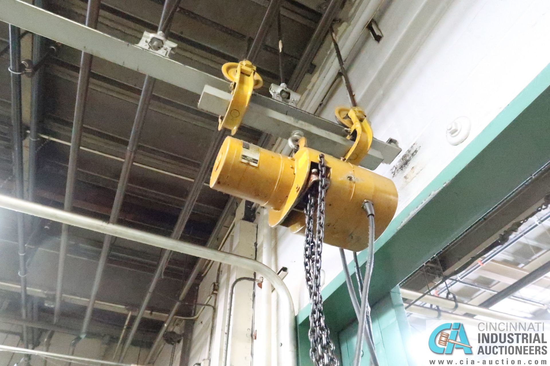 1/2 TON BUDGIT ELECTRIC CHAIN HOIST - Image 2 of 3