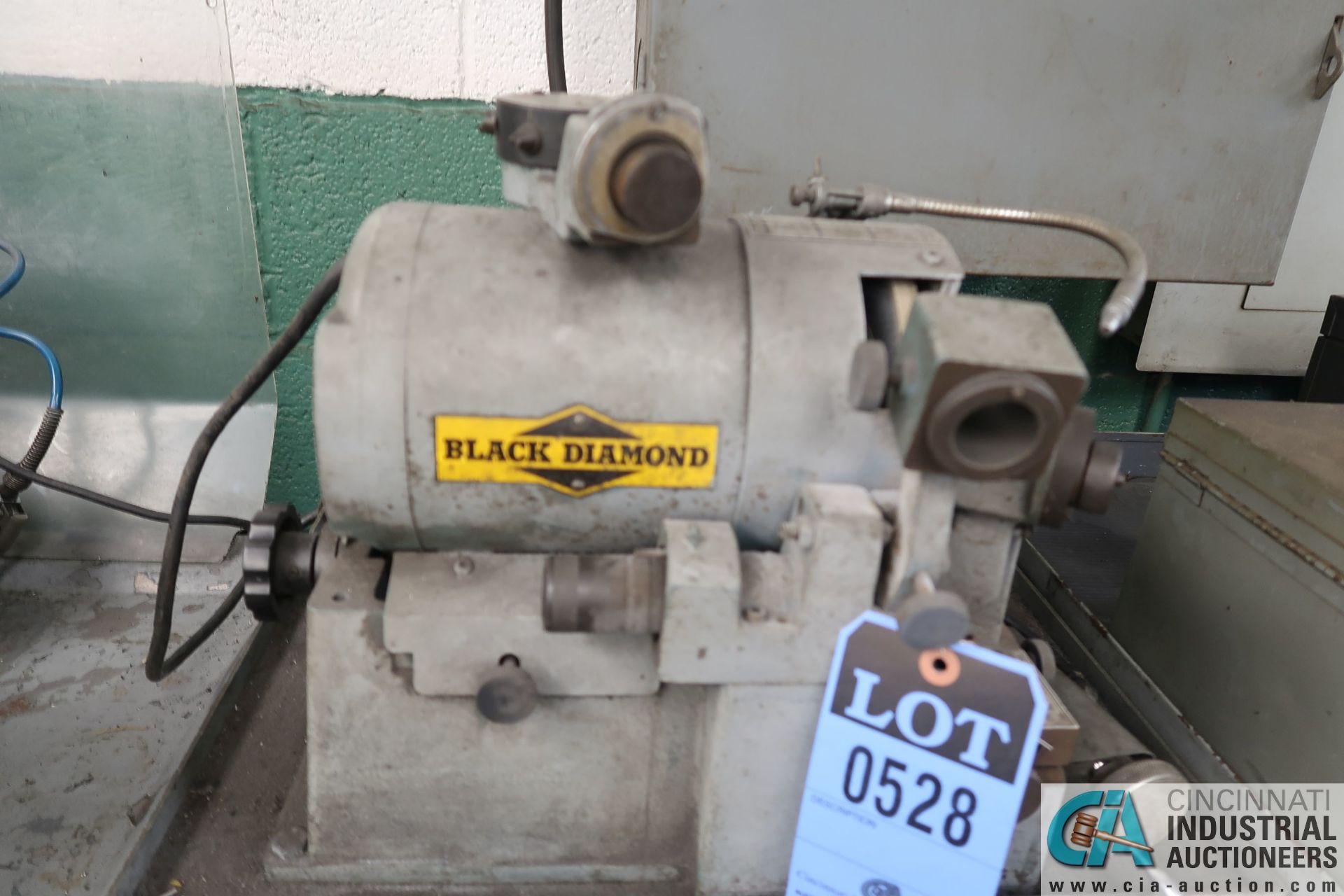 BLACK DIAMOND DRILL GRINDER WITH CABINET - Image 2 of 2