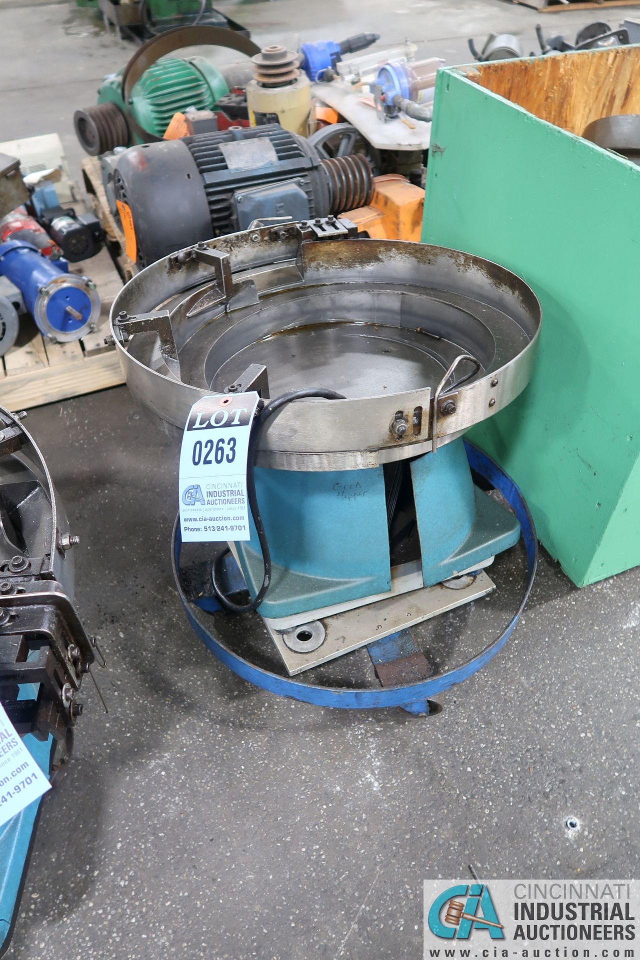 22" VIBRATORY BOWL FEEDER - Loading fee due the “ERRA” Pedowitz Machinery Movers $25.00