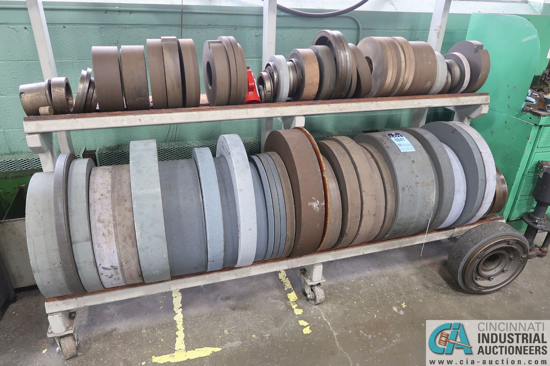 (LOT) CINCINNATI CENTERLESS GRINDING WHEELS