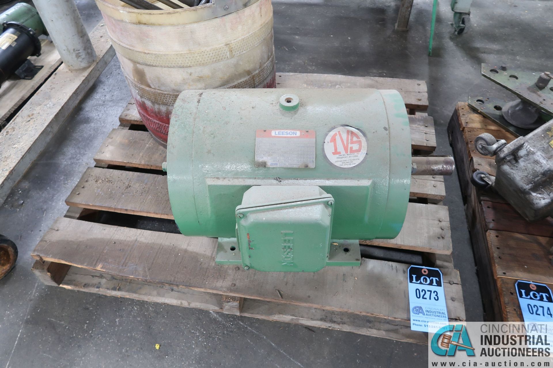 (LOT) 20 HP MOTOR AND (2) CORE HEATERS - Loading fee due the “ERRA” Pedowitz Machinery Movers