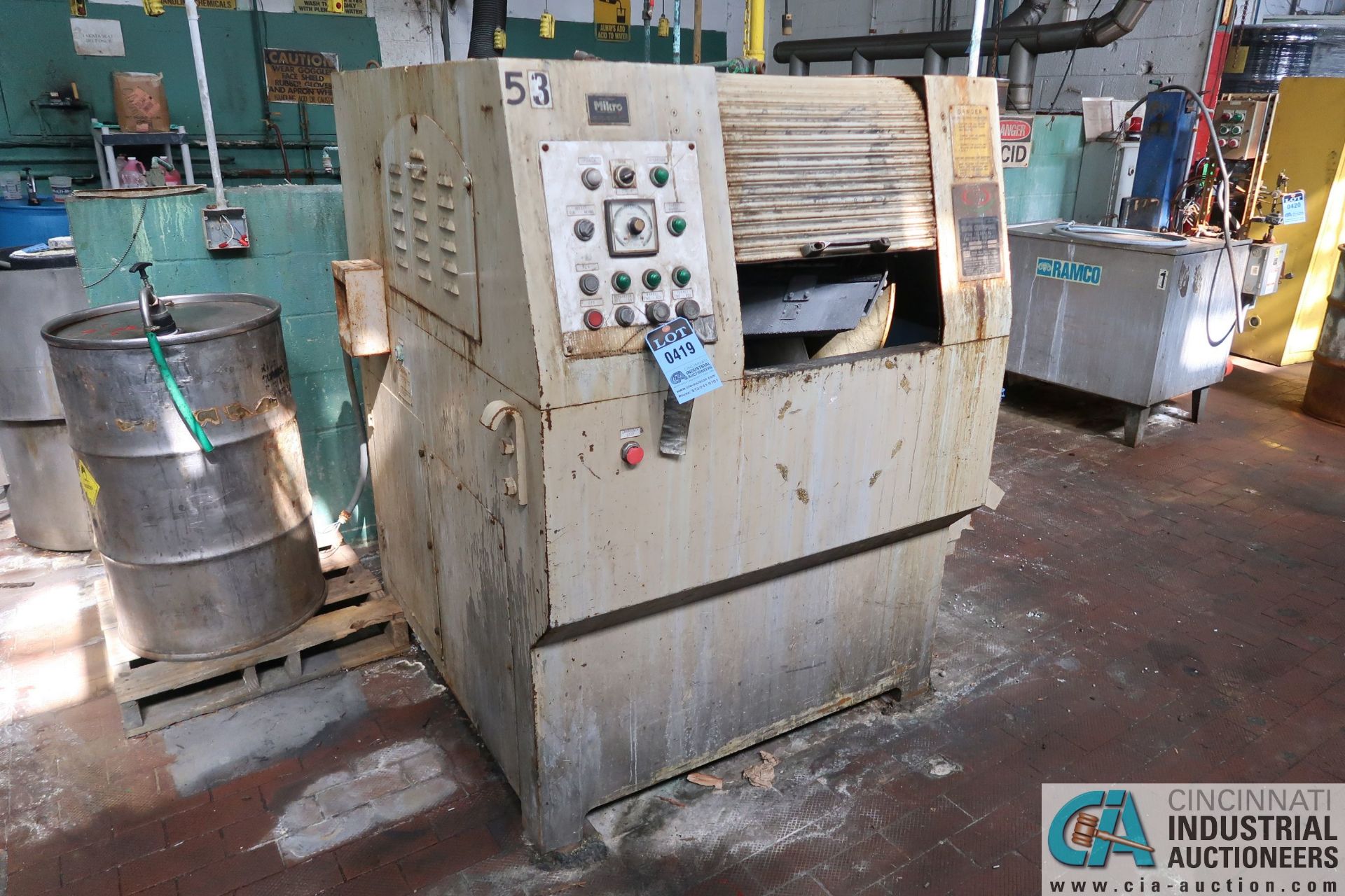 DIA BARREL SUPER CENTRIFUGAL PARTS FINISHING MACHINE - Loading fee due the "ERRA" Pedowitz