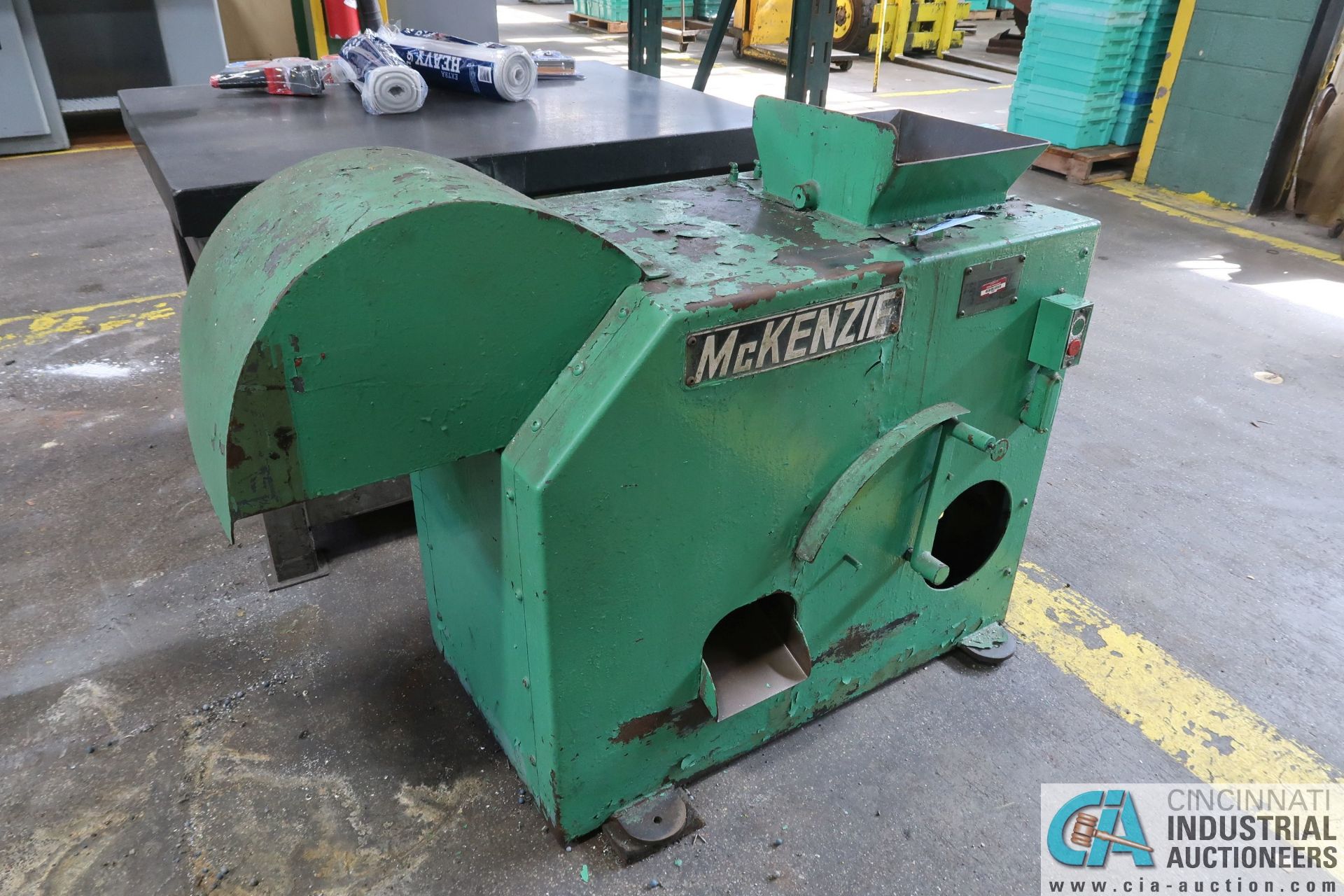 MCKENZIE MODEL E-350 FLOOR TYPE CHIP SEPARATOR - Loading fee due the "ERRA" Pedowitz