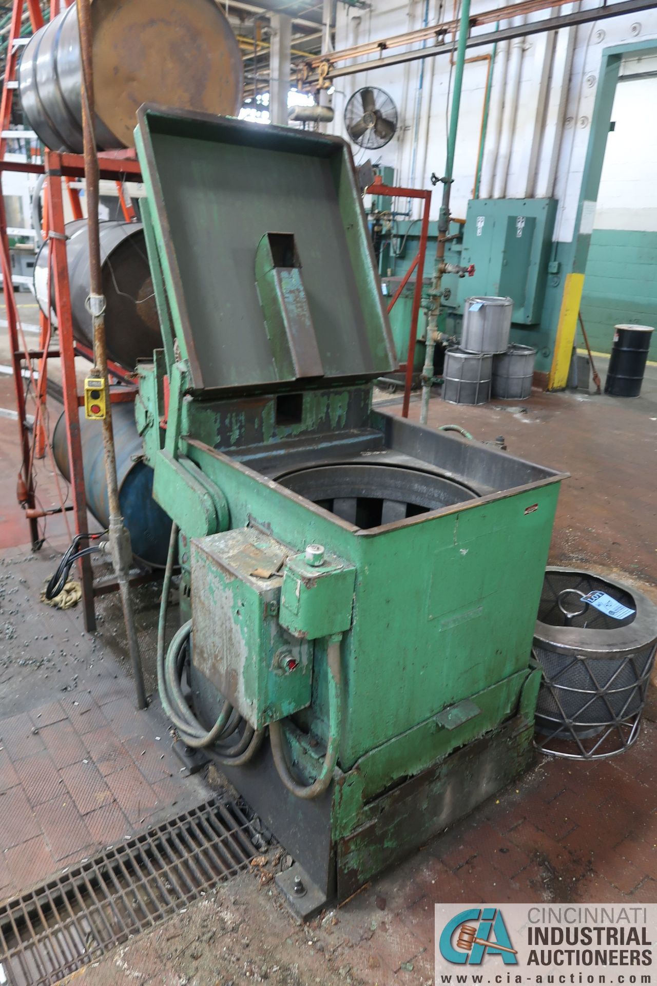 24" DIA. X 18" DEEP BARRETT SPIN TYPE PARTS DRYER WITH BASKET - Loading fee due the "ERRA" - Image 2 of 3