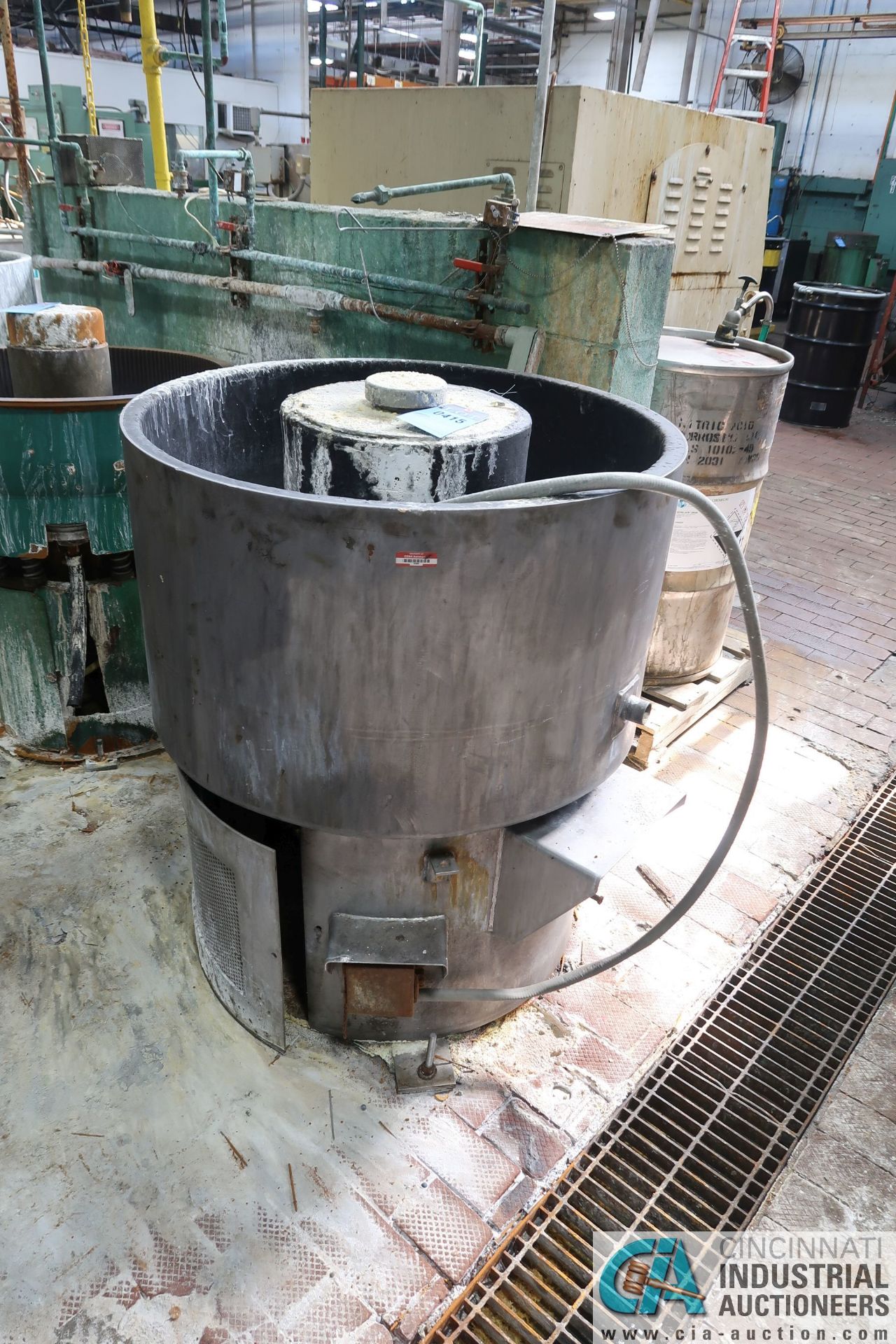 32" RUBBER-LINED VIBRATORY PARTS FINISHING BOWL - Loading fee due the "ERRA" Pedowitz