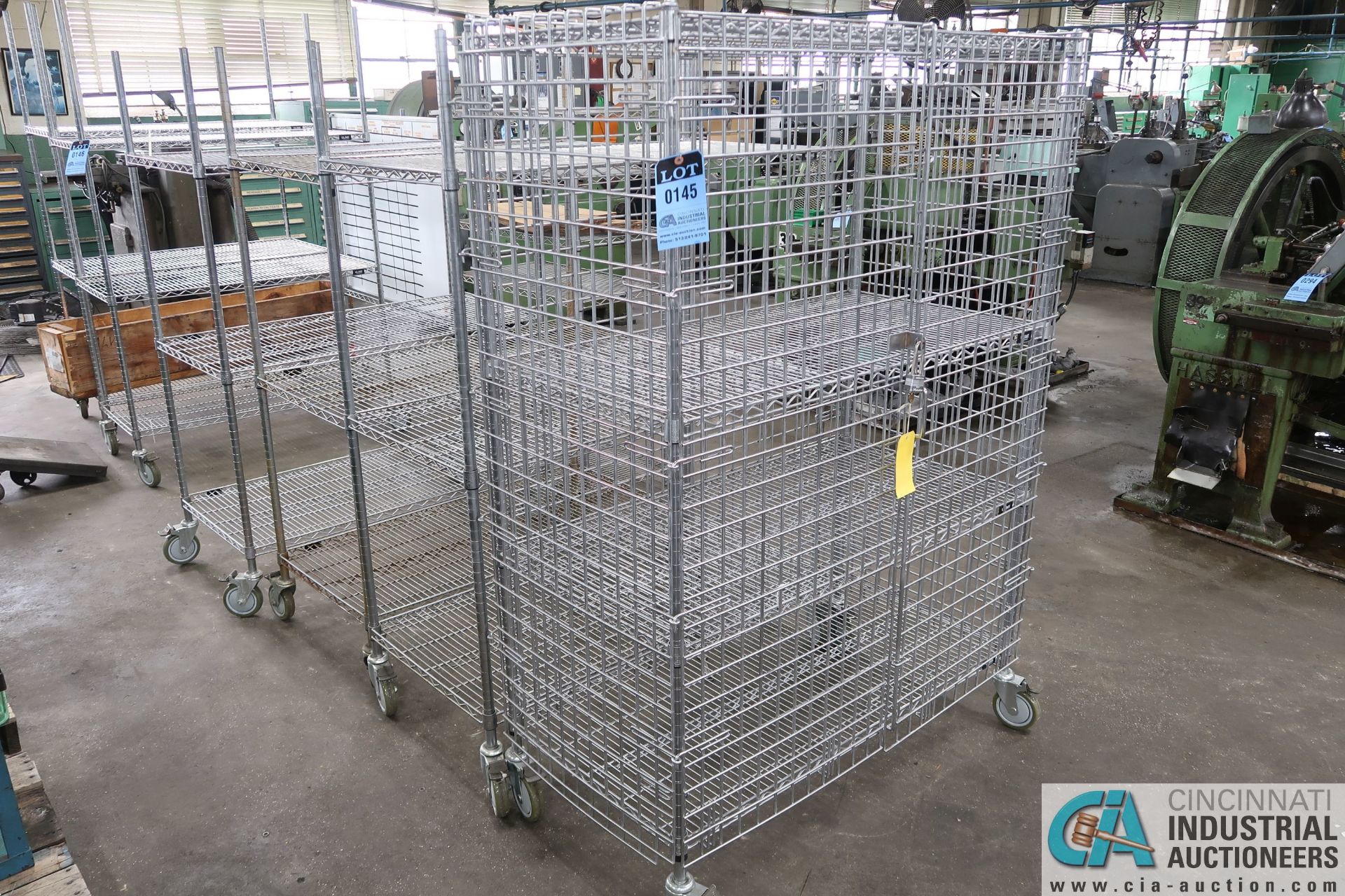 48" X 24" X 70" PORTABLE WIRE RACKS