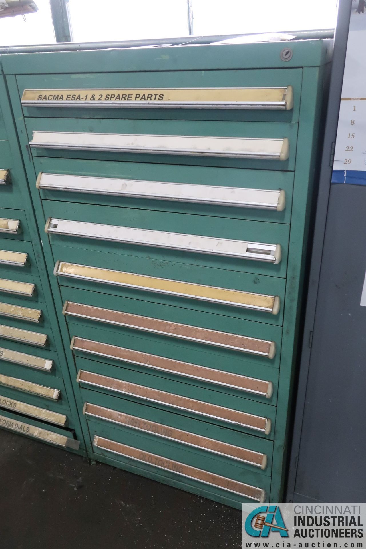 10-DRAWER LISTA-TYPE CABINET WITH SACMA TOOLING & PARTS - Loading fee due the "ERRA" Pedowitz
