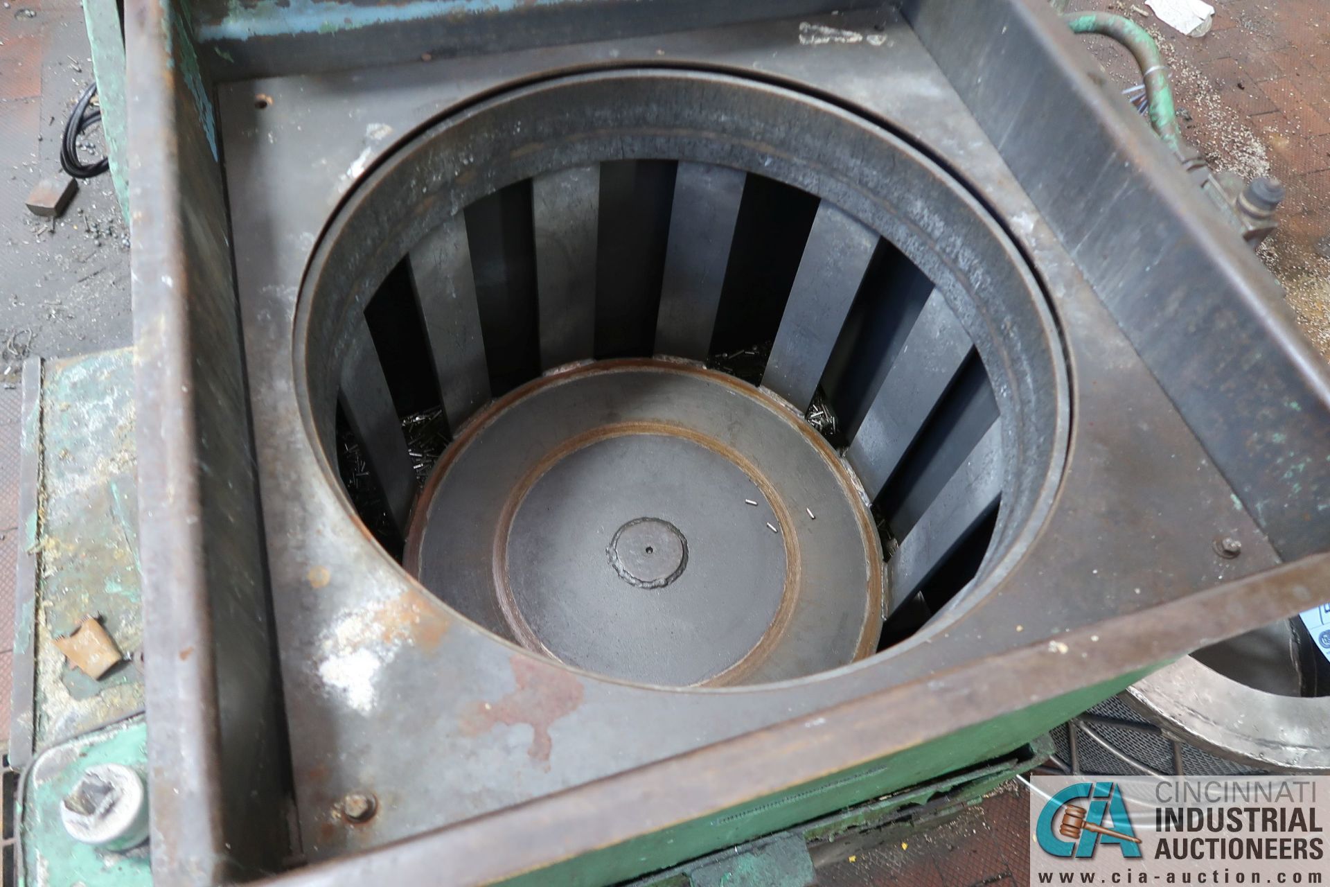 24" DIA. X 18" DEEP BARRETT SPIN TYPE PARTS DRYER WITH BASKET - Loading fee due the "ERRA" - Image 3 of 3