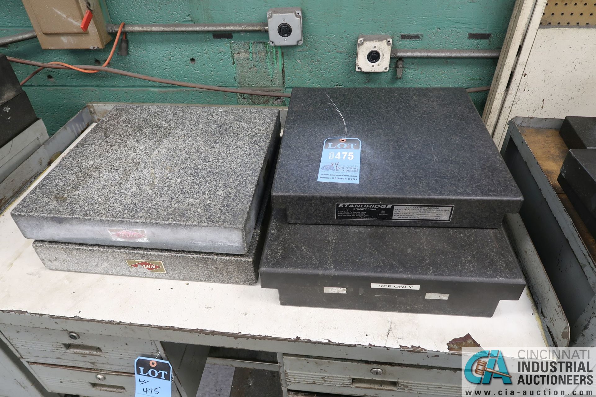 (LOT) GRANITE SURFACE PLATES: (1) 18" X 24" , (3) 18" X 18", STEEL BENCH