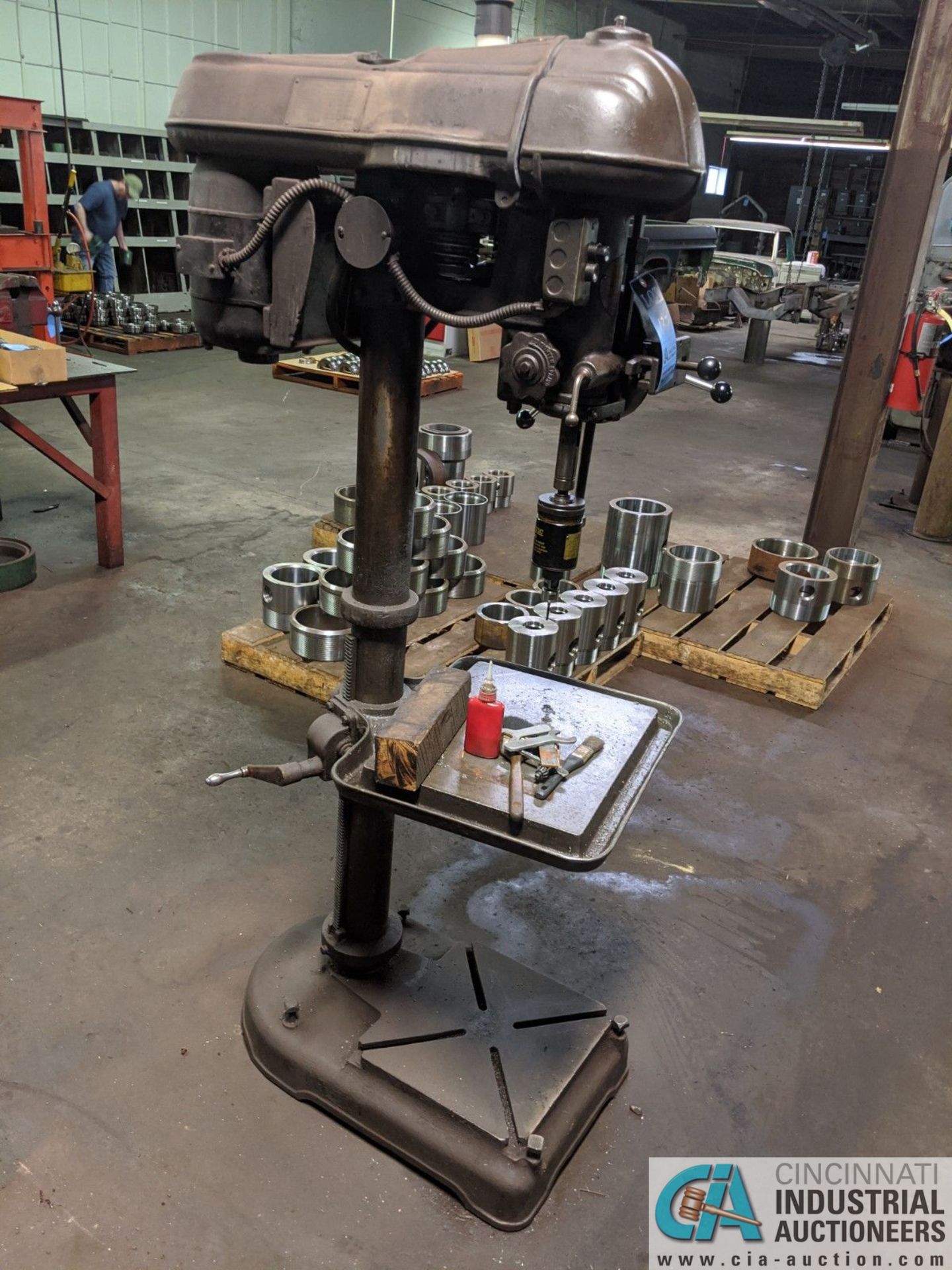 20" WALKER TURNER FLOOR DRILL WITH TAPPING HEAD - Image 2 of 2