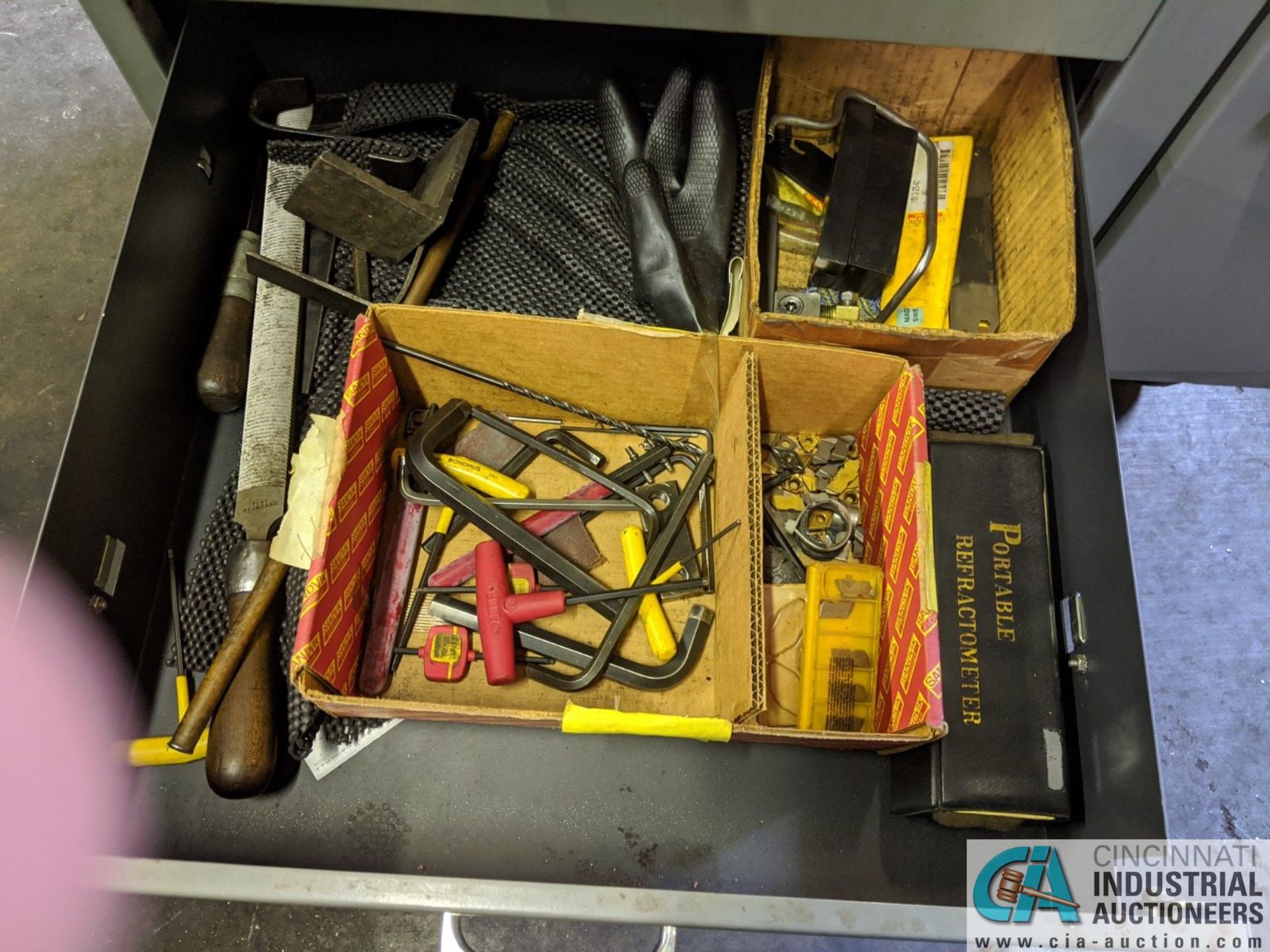 PORTABLE TOOLING CABINET - Image 3 of 3