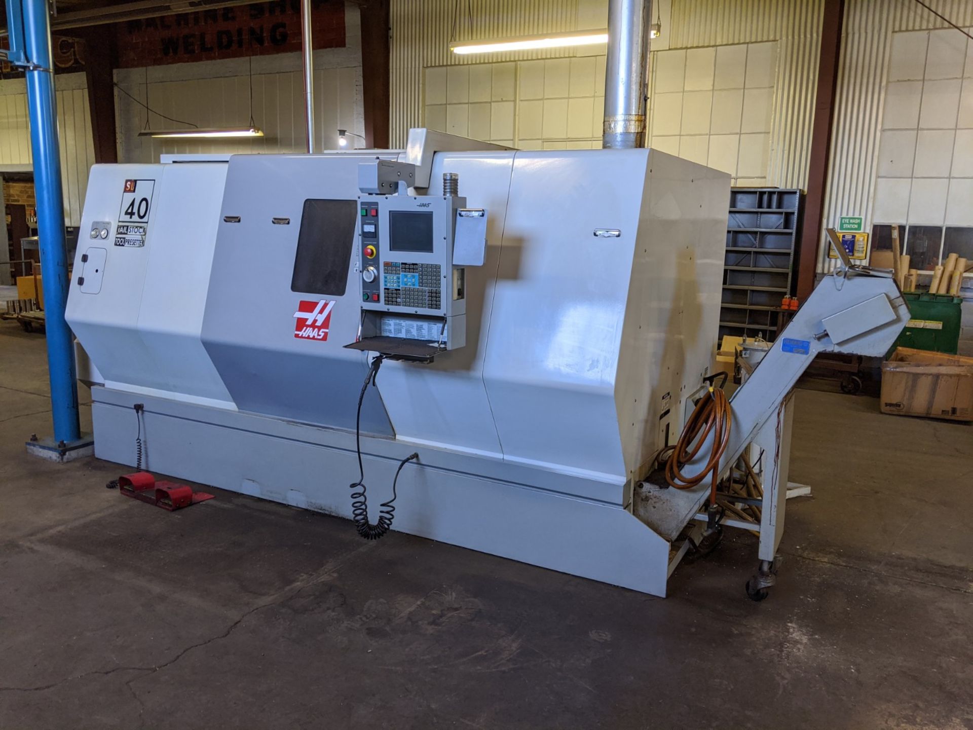 HAAS MODEL SL-40T CNC TURNING CENTER; S/N 69082, 18" 3-JAW CHUCK, 10 POSITION TURRET, TAILSTOCK, - Image 12 of 14