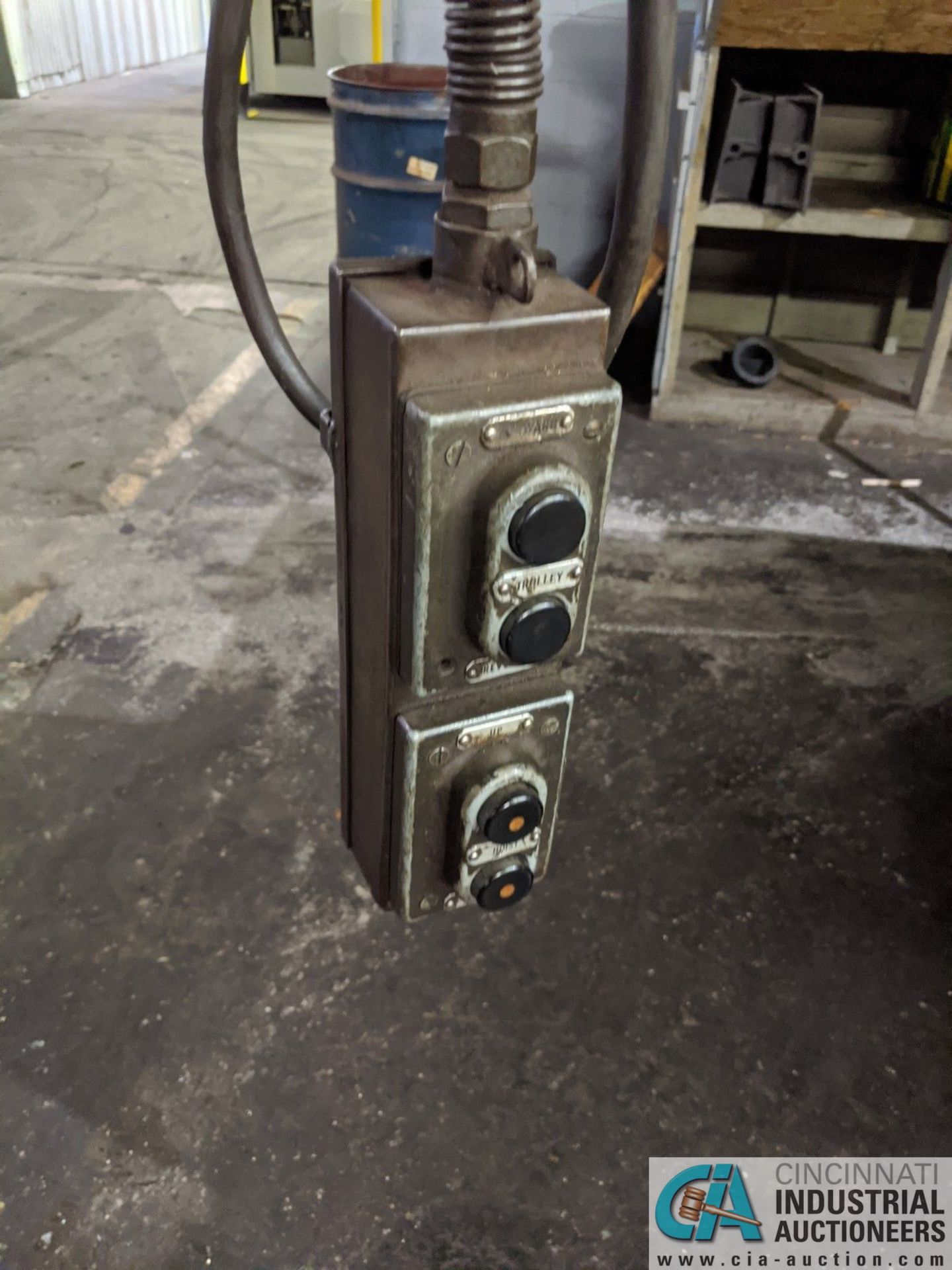 2 TON LOAD LIFTER ELECTRIC CABLE HOIST, NO I-BEAM - Image 2 of 2