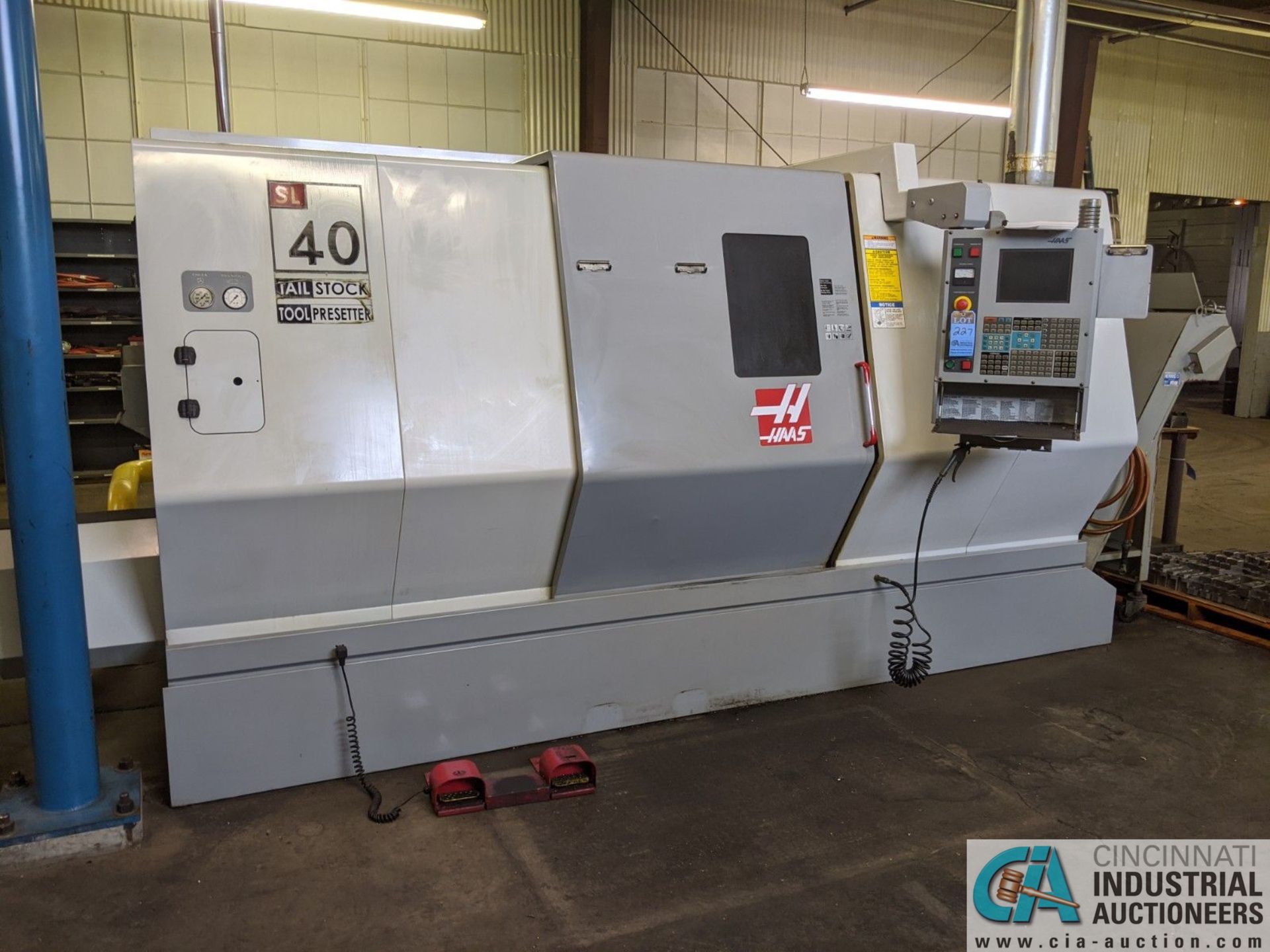 HAAS MODEL SL-40T CNC TURNING CENTER; S/N 69082, 18" 3-JAW CHUCK, 10 POSITION TURRET, TAILSTOCK,
