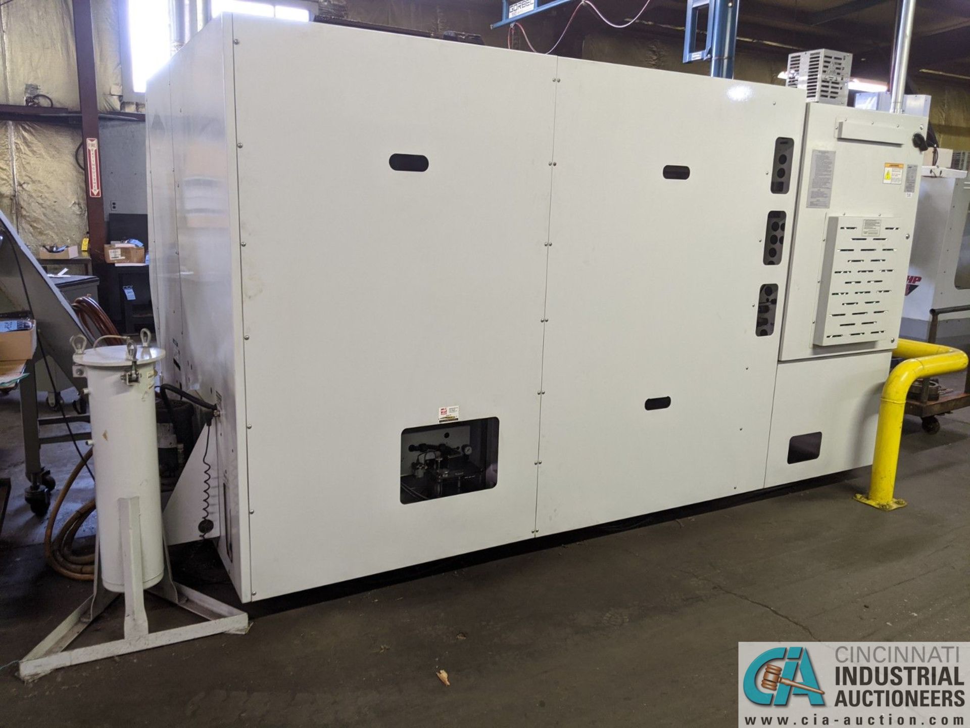 HAAS MODEL SL-40T CNC TURNING CENTER; S/N 69082, 18" 3-JAW CHUCK, 10 POSITION TURRET, TAILSTOCK, - Image 5 of 14
