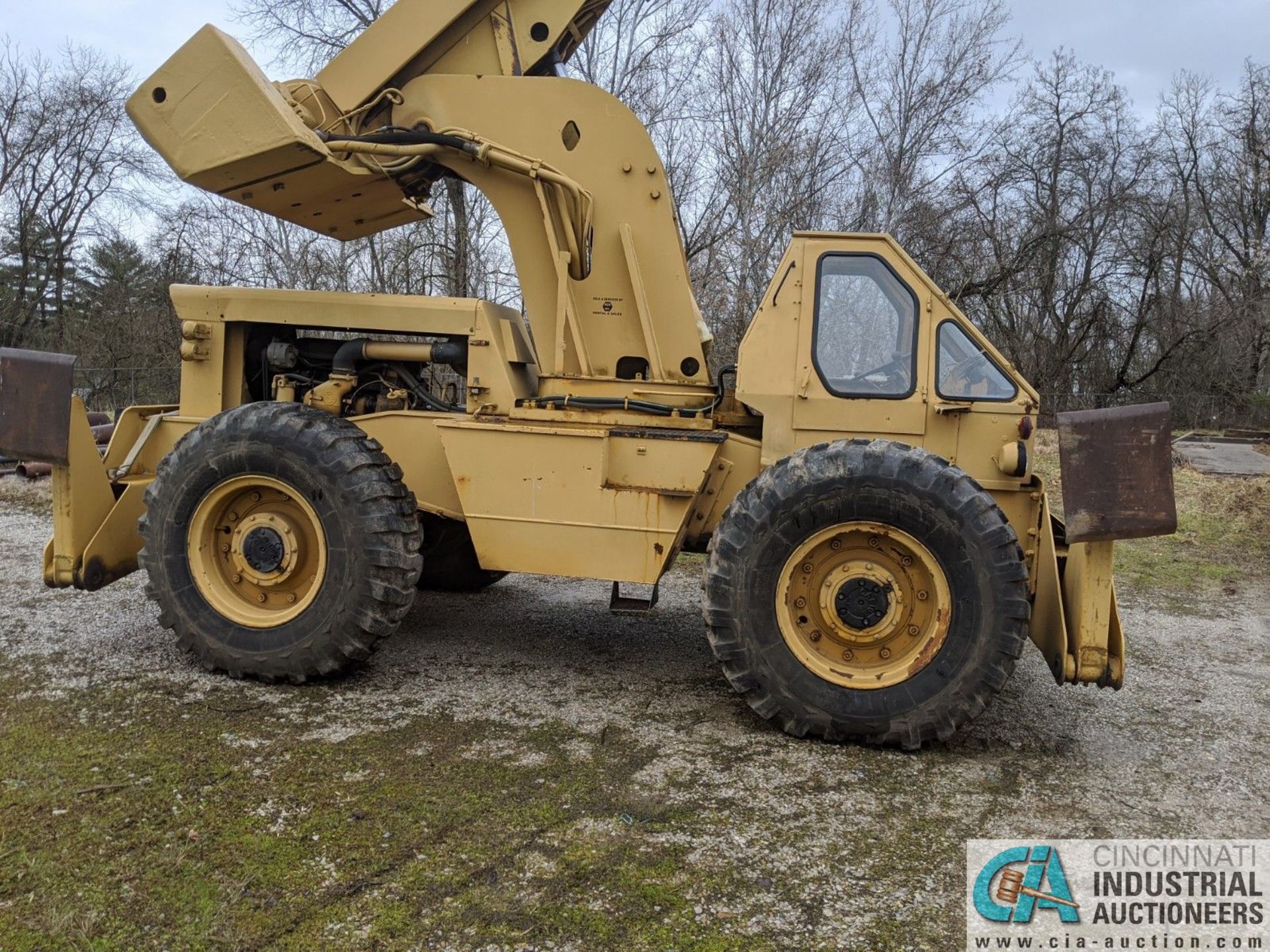 15 TON GALION MODEL 150A HYDRAULIC ROUGH TERRAIN CRANE, 4-SECTION POWER BOOM, 60' MAX WORK RADIUS, - Image 4 of 13