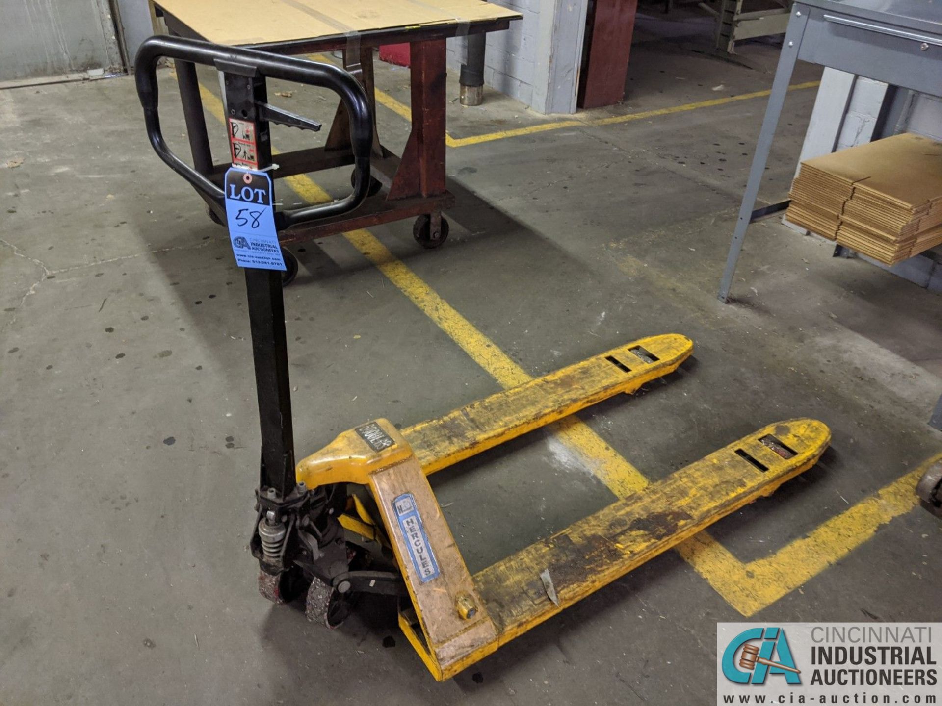 6,000 LB. HERCULES HYDRAULIC PALLET TRUCK