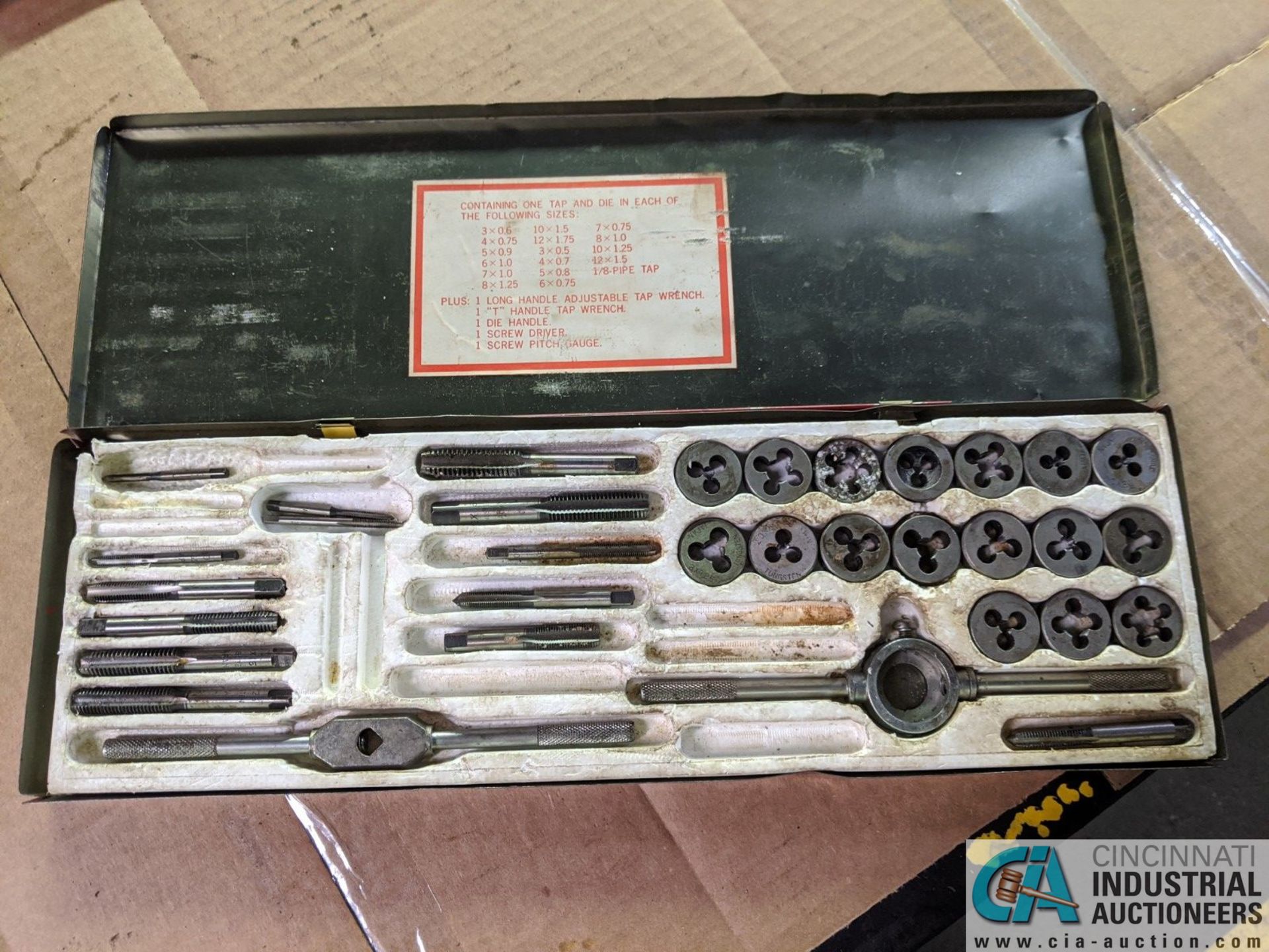 (LOT) TAP AND DIE SETS - Image 4 of 5