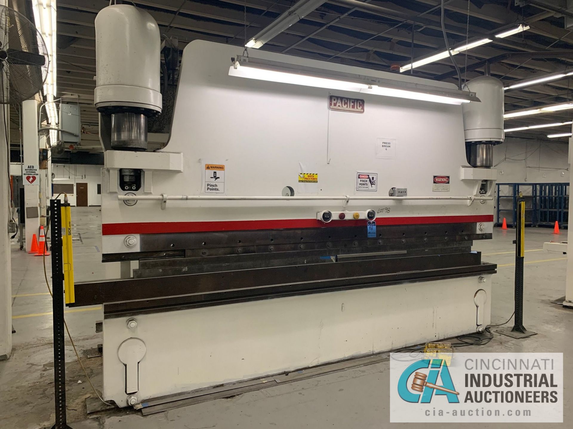 300 TON X 14' PACIFIC K300-14 HYDRAULIC POWER PRESS BRAKE; S/N 6943, 14' OVERALL, 12' BETWEEN