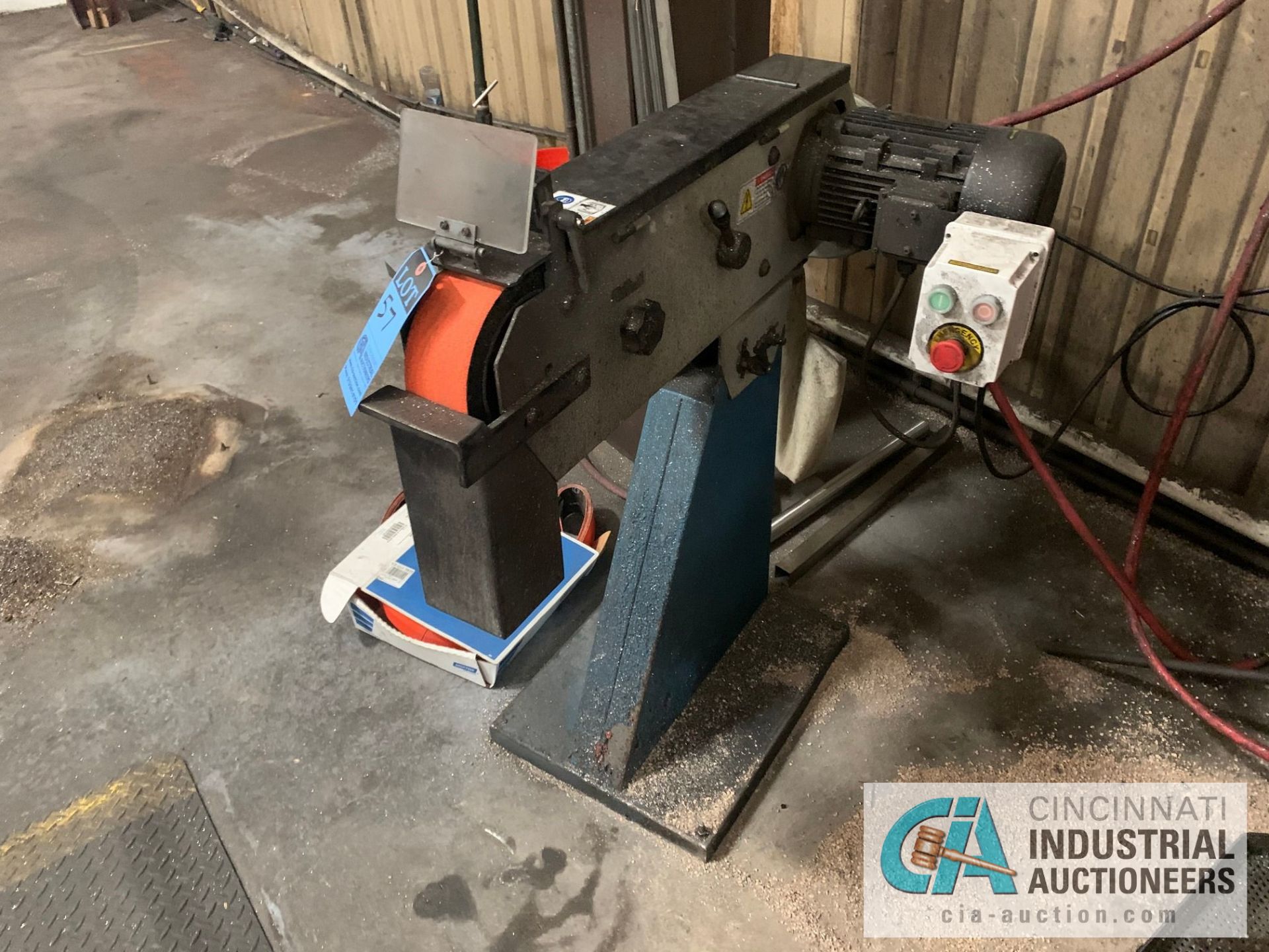 BALIEGH 36379 BELT GRINDER; S/N 15590051, 3 KW, 3" X 79" BELT (2018) - Image 2 of 6