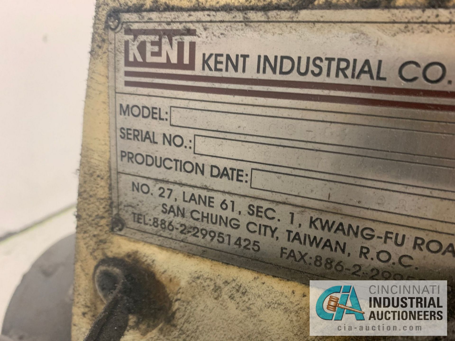 6" X 12" KENT KGS-618 HAND FEED SURFACE GRINDER - Image 3 of 6