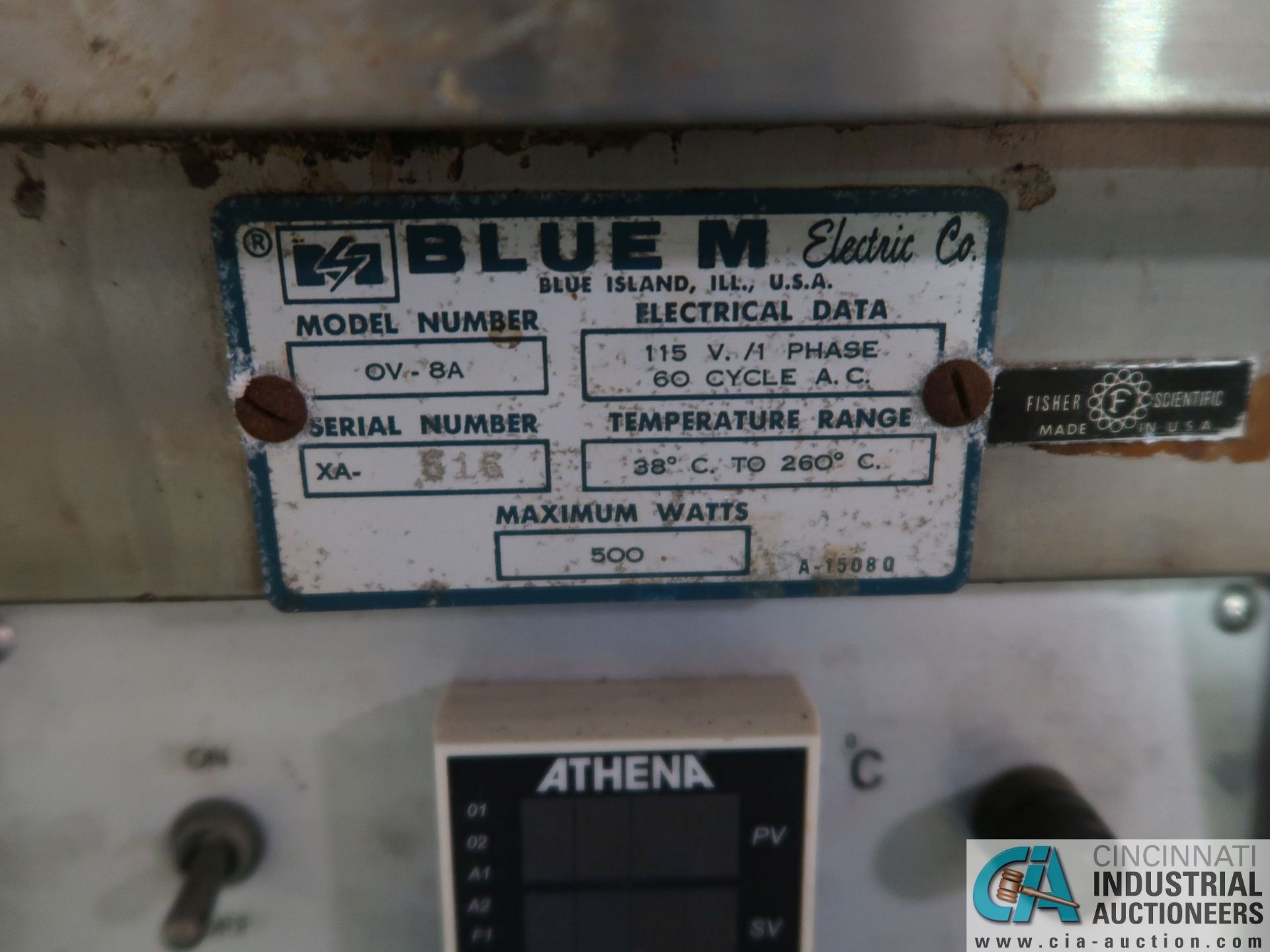 BLUE M ELECTRIC MODEL OV-8A LAB OVEN; S/N XA-516, TEMP. RANGE 38 TO 260 DEGREES CELCIUS - Image 4 of 4