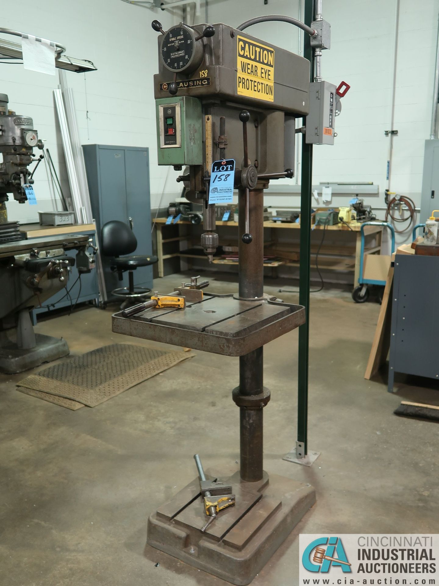 20" CLAUSING SERIES 22V SINGLE SPINDLE FLOOR DRILL; S/N 500699, 150 - 2,000 RPM, 15-1/2" X 18"