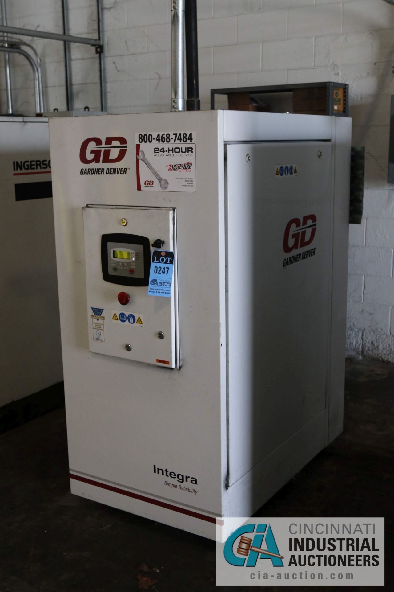 30 HP GARDNER DENVER MODEL EFC99J ROTARY SCREW AIR COMPRESSOR; 125 PSIG, 9,827 HOURS - $150.00