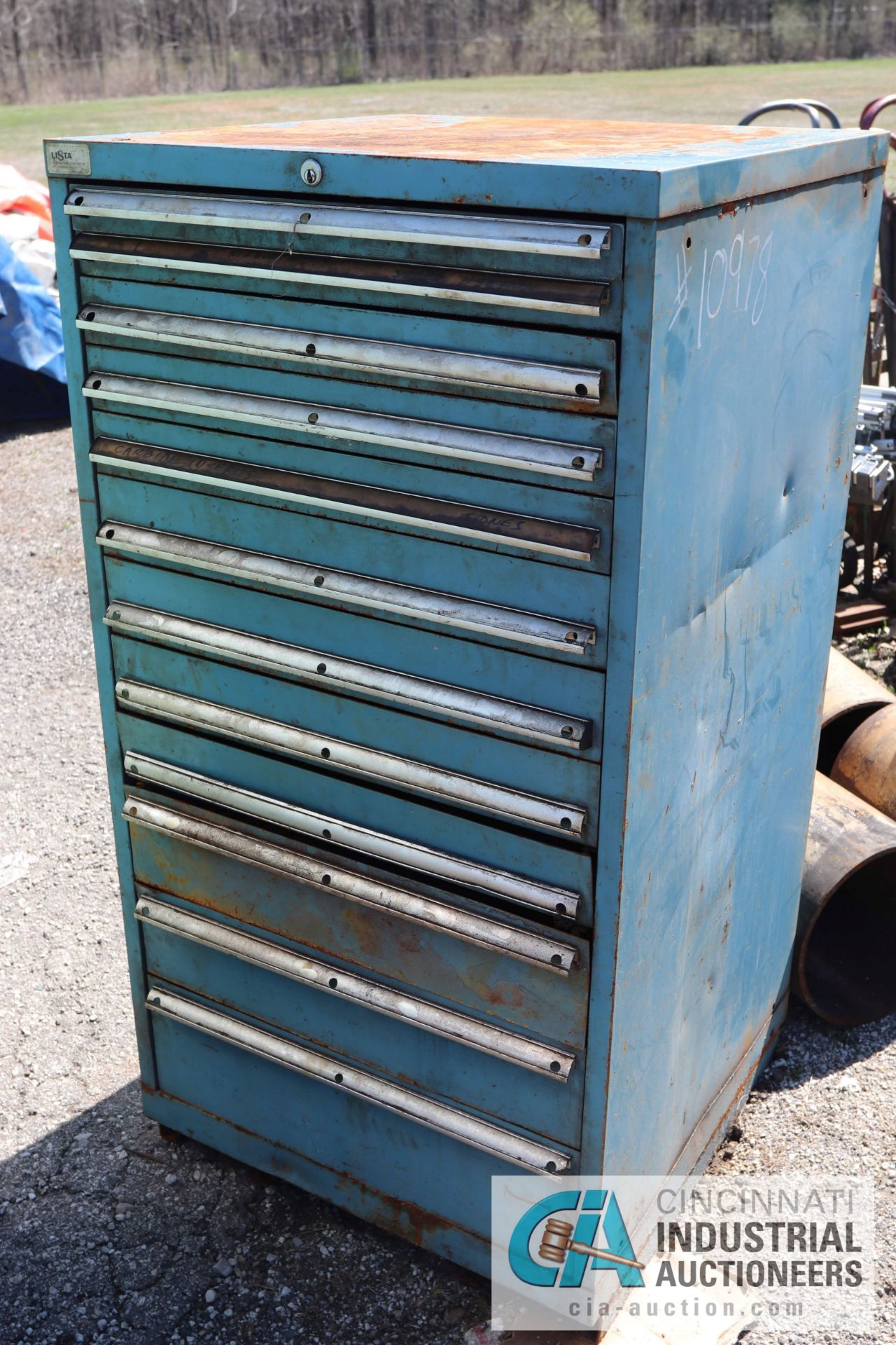 TWELVE-DRAWER LISTA TOOL CABINET - $10.00 Rigging Fee Due to Onsite Rigger - Located in Holland,