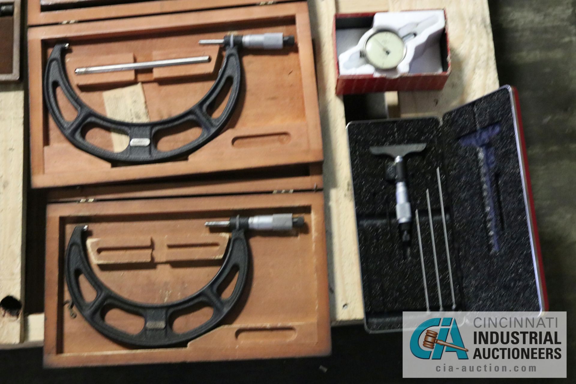 PALLET OF MEASUREMENT TOOLS (MICROMETERS & MORE) - Located in Bryan, Ohio - Image 4 of 5