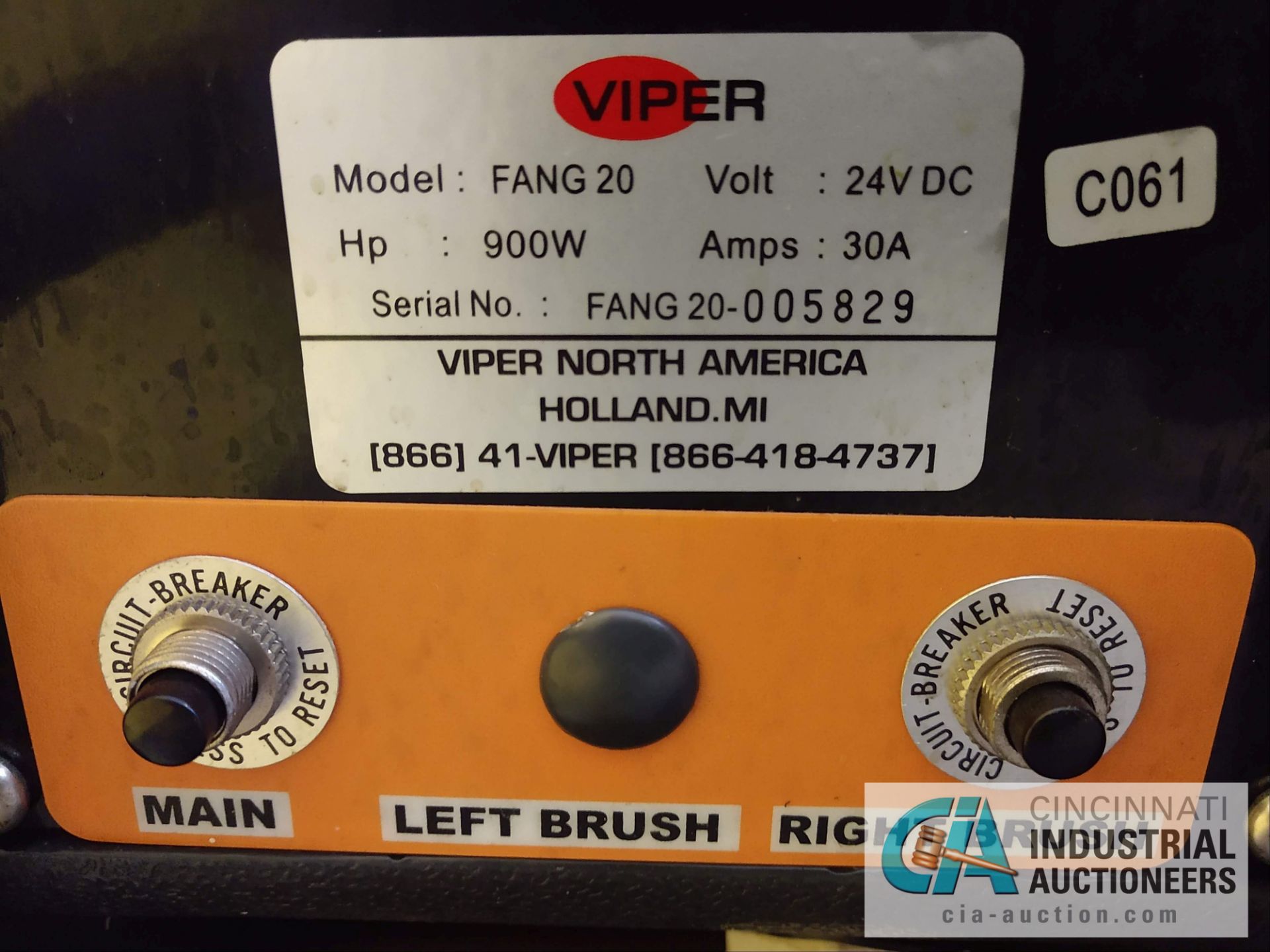 VIPER MODEL FANG20 FLOOR SCRUBBER - $20.00 Rigging Fee Due to Onsite Rigger - Located in Toledo, - Image 4 of 4