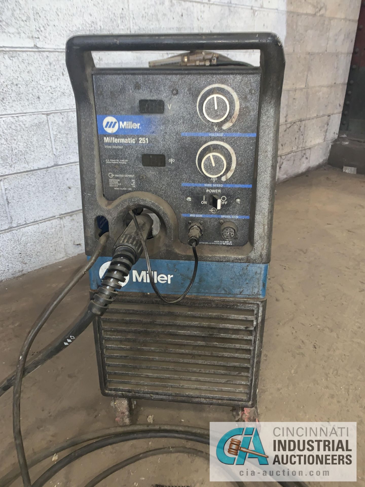 MILLER MILLERMATIC 251 WELDER - $20.00 Rigging Fee Due to Onsite Rigger - Located in Toledo, Ohio