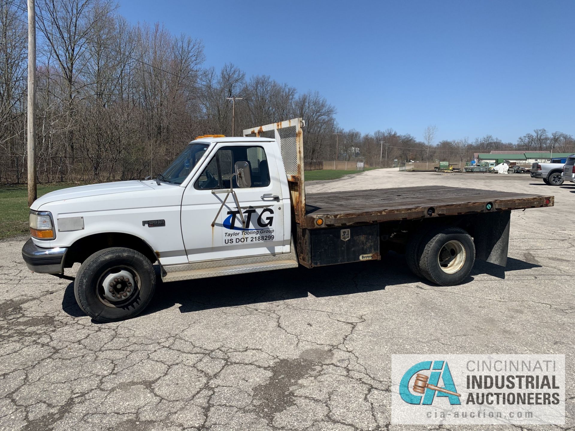 1993 FORD SUPER DUTY XLT FLAT BED TRUCK; 72,265 MILES, VIN #2FDLF47MXPCB36873 - Located in